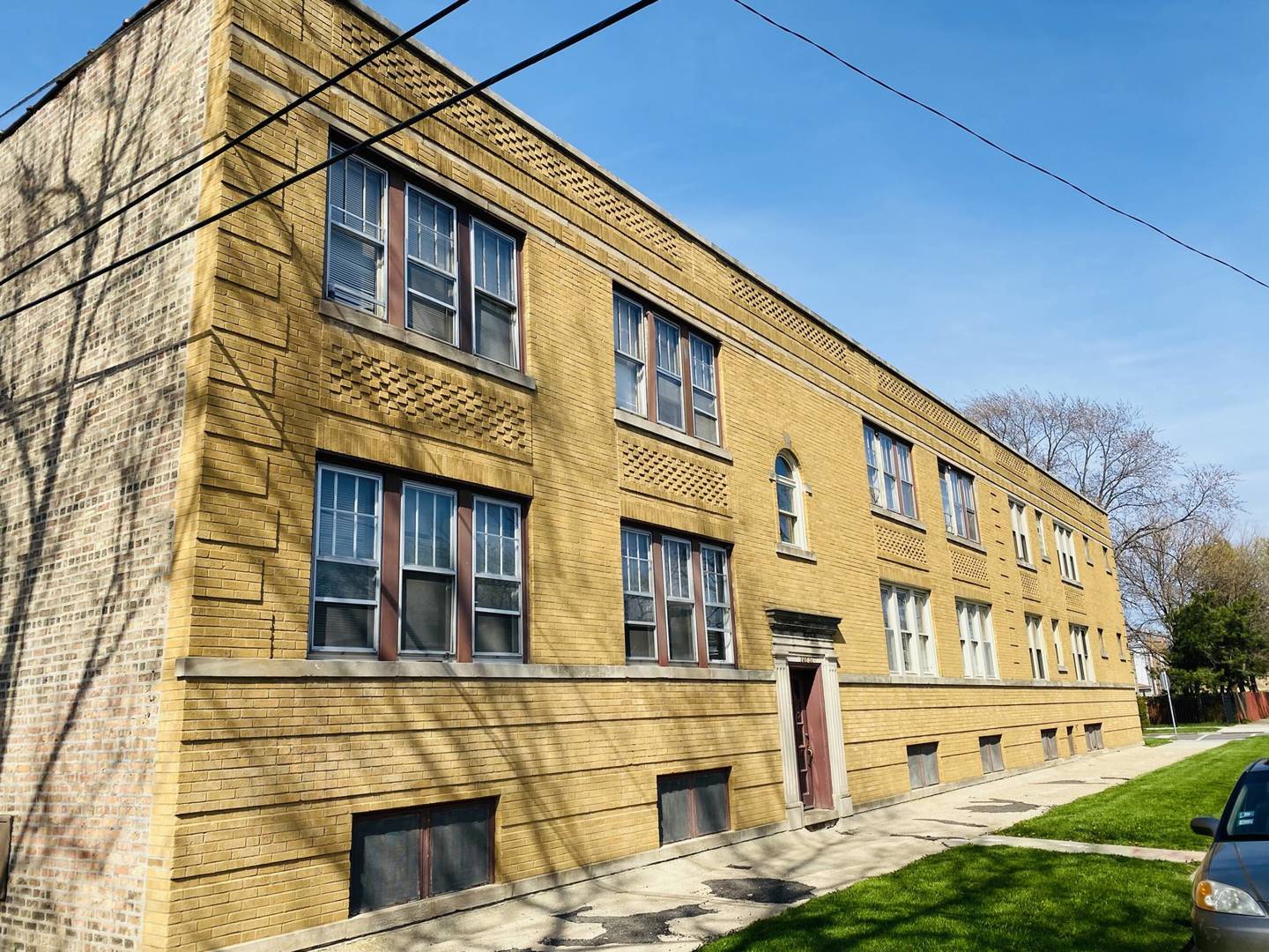 2502 N Monitor Avenue Unit: 1