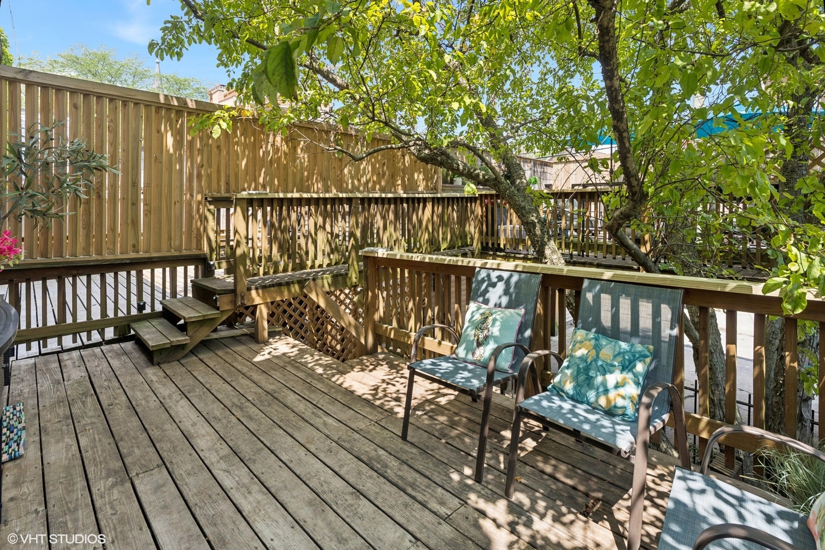 328 W Concord Place