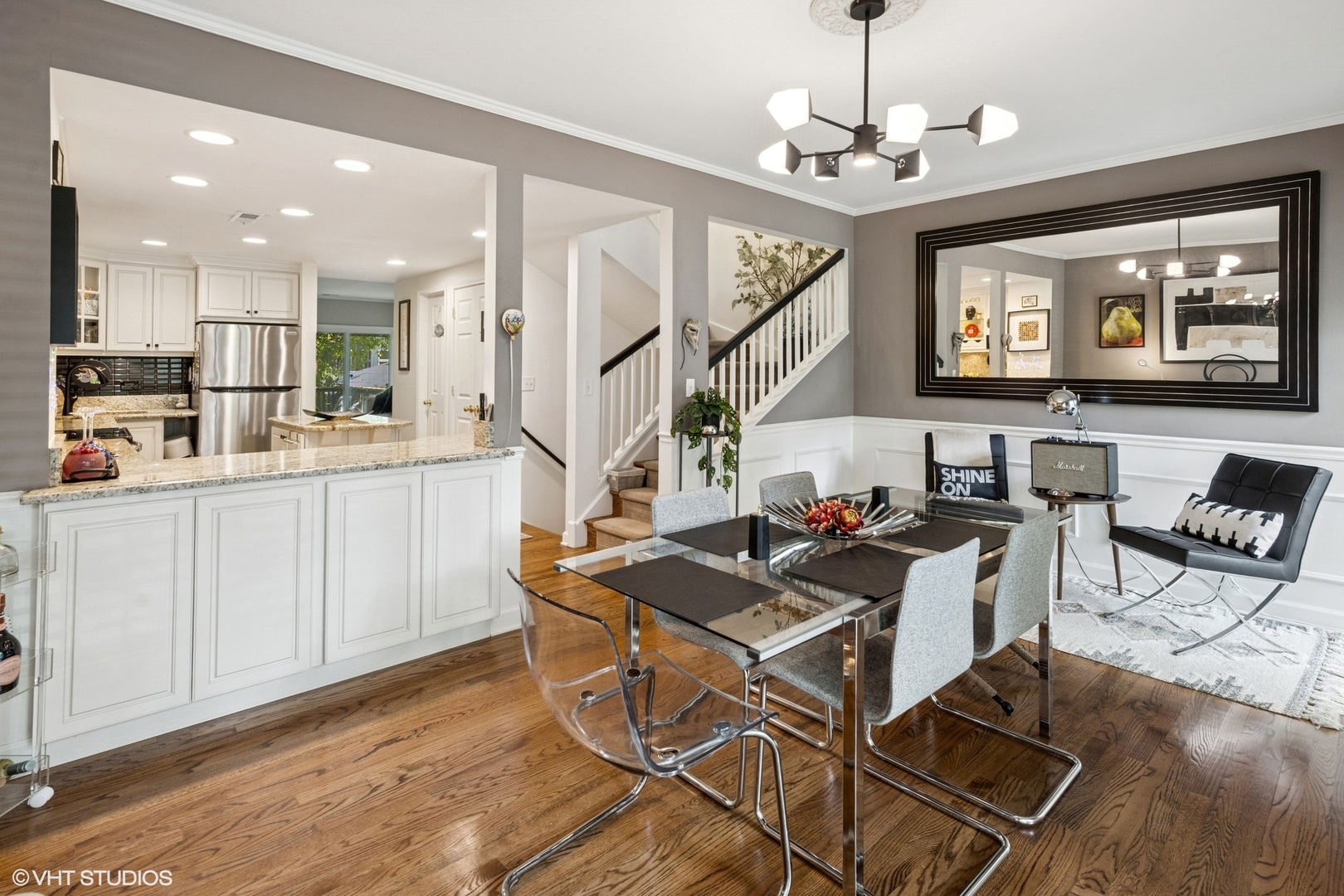 328 W Concord Place