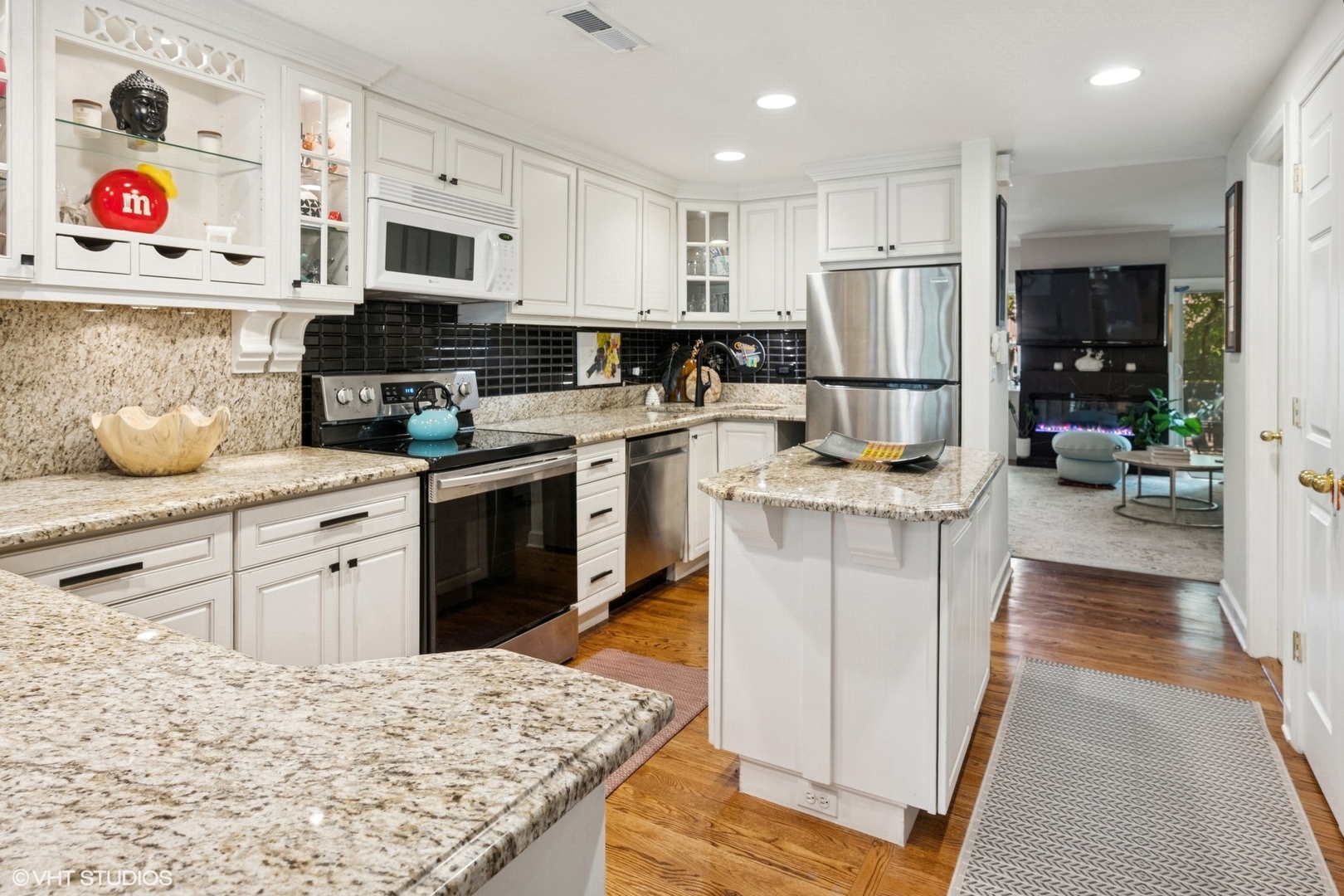 328 W Concord Place
