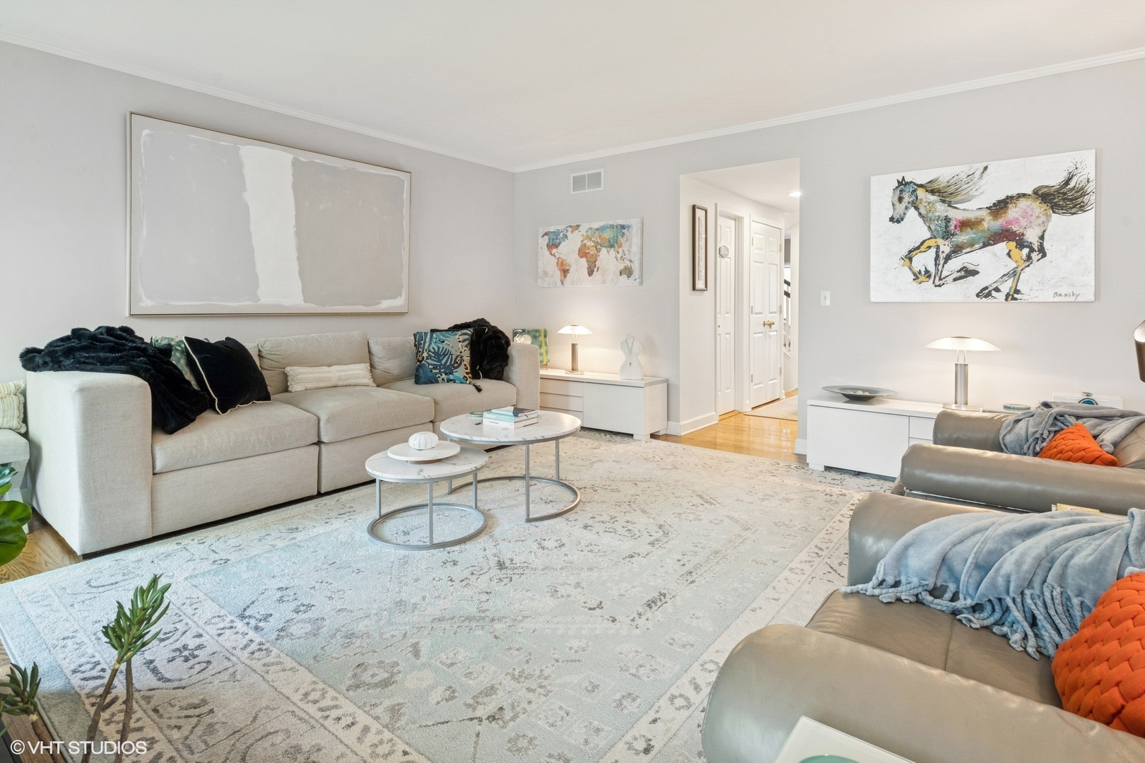 328 W Concord Place