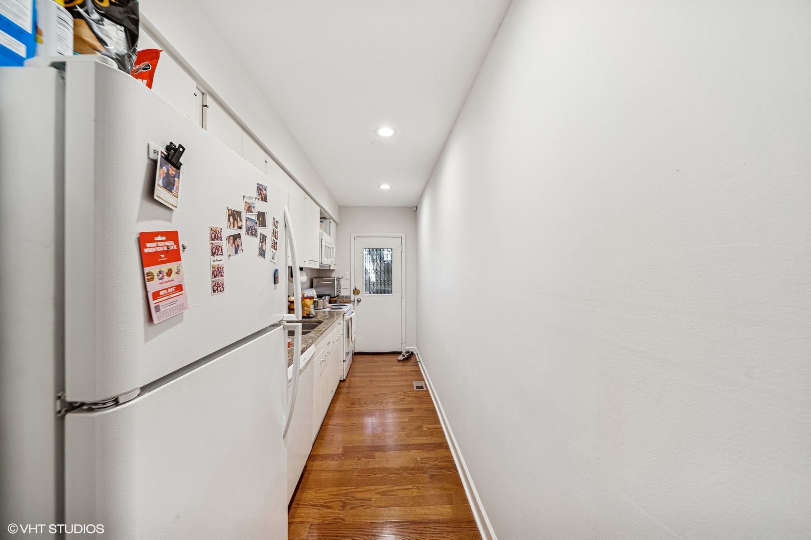 328 W Concord Place