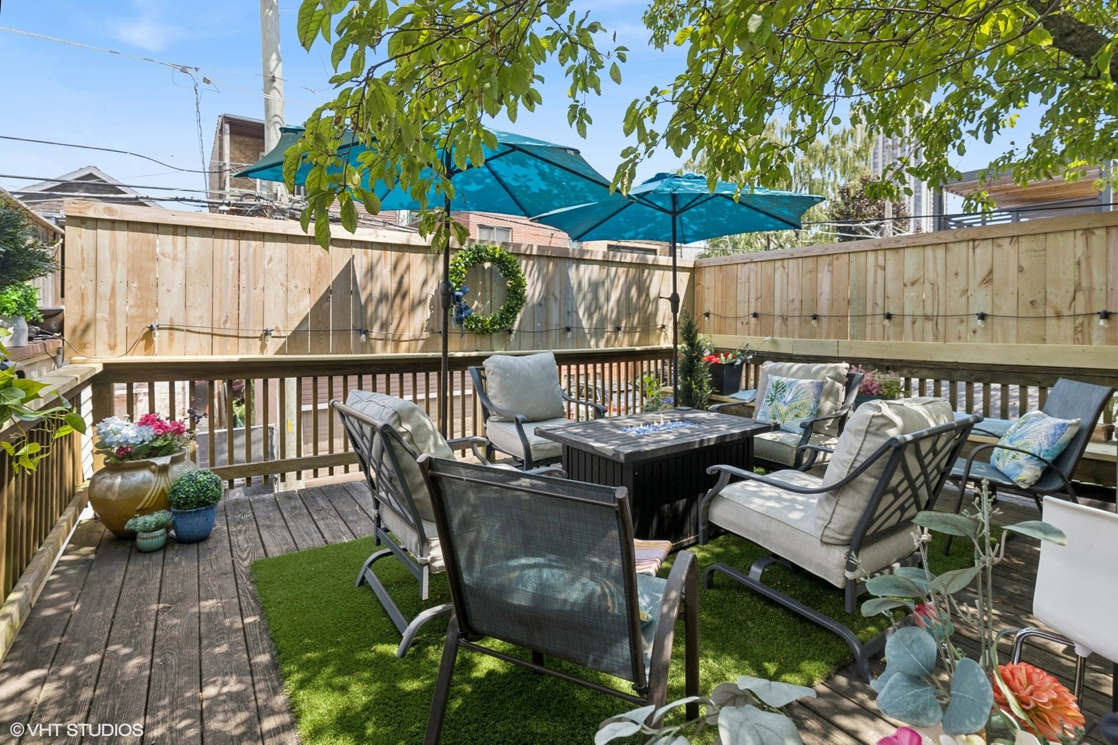 328 W Concord Place