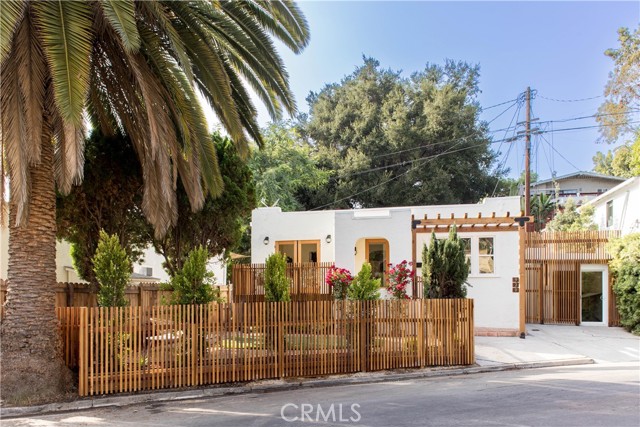 929 Sanborn AVE