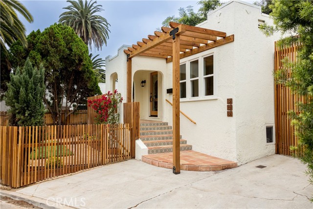 929 Sanborn AVE