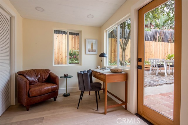 929 Sanborn AVE