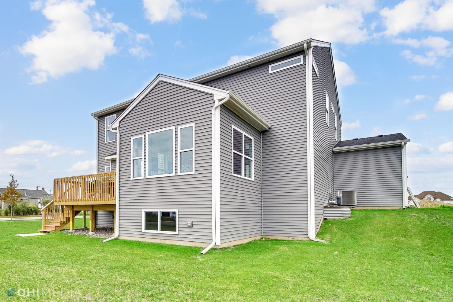 71 N Larwick Circle