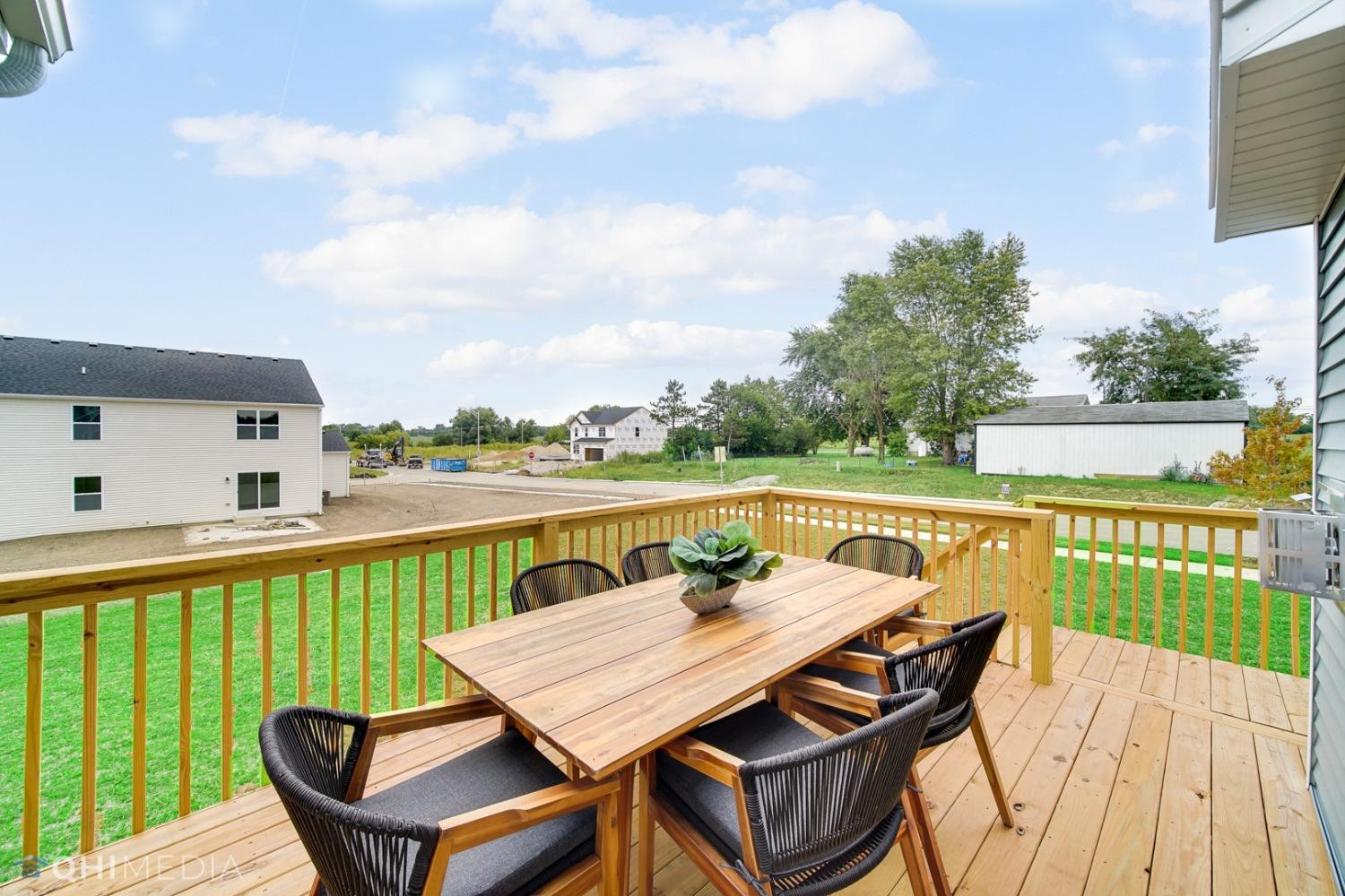 71 N Larwick Circle