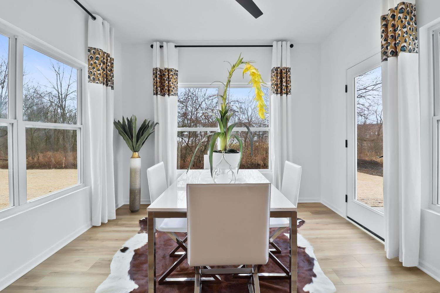5813 Buck Lane