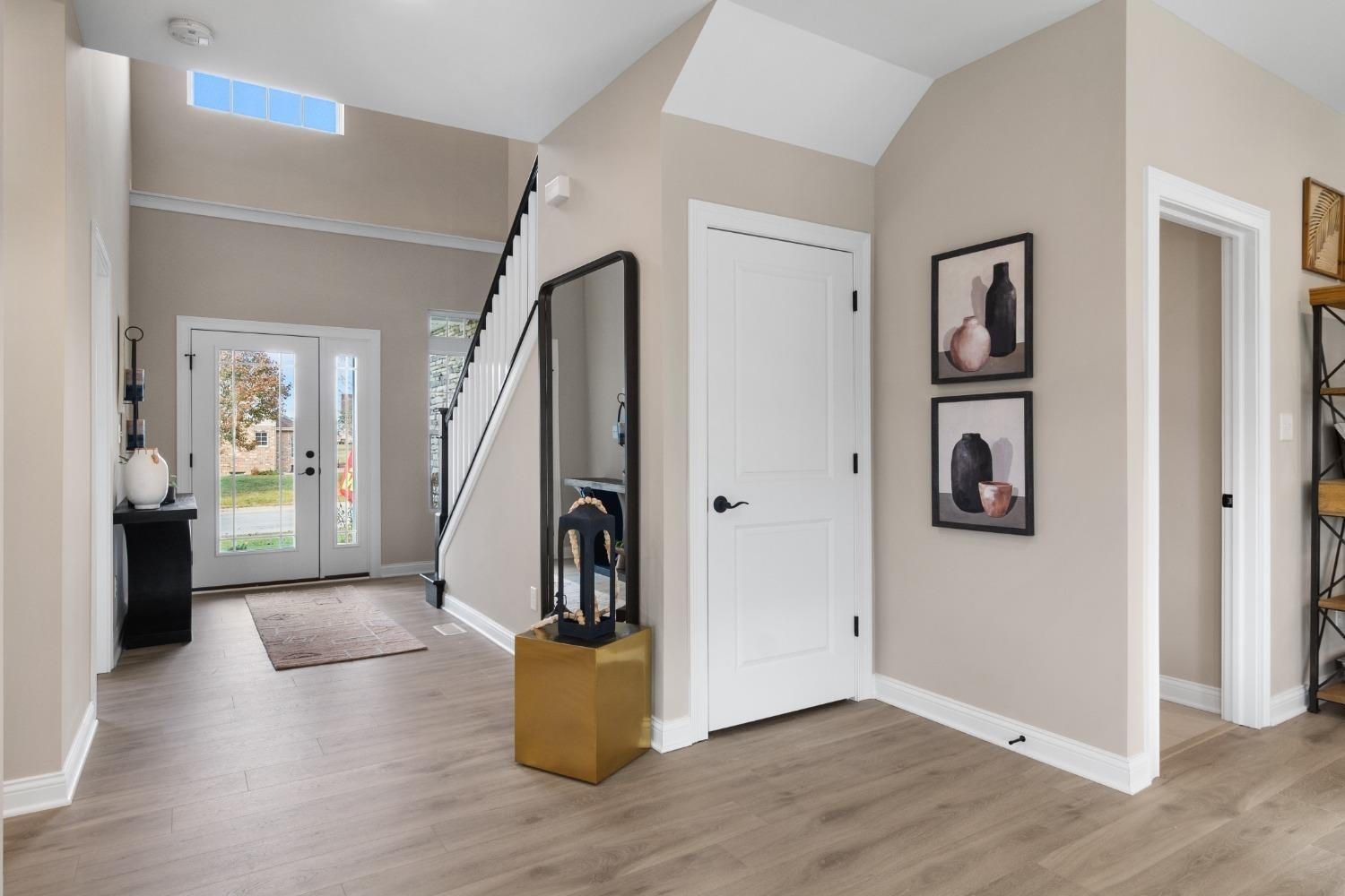 53 N Larwick Circle