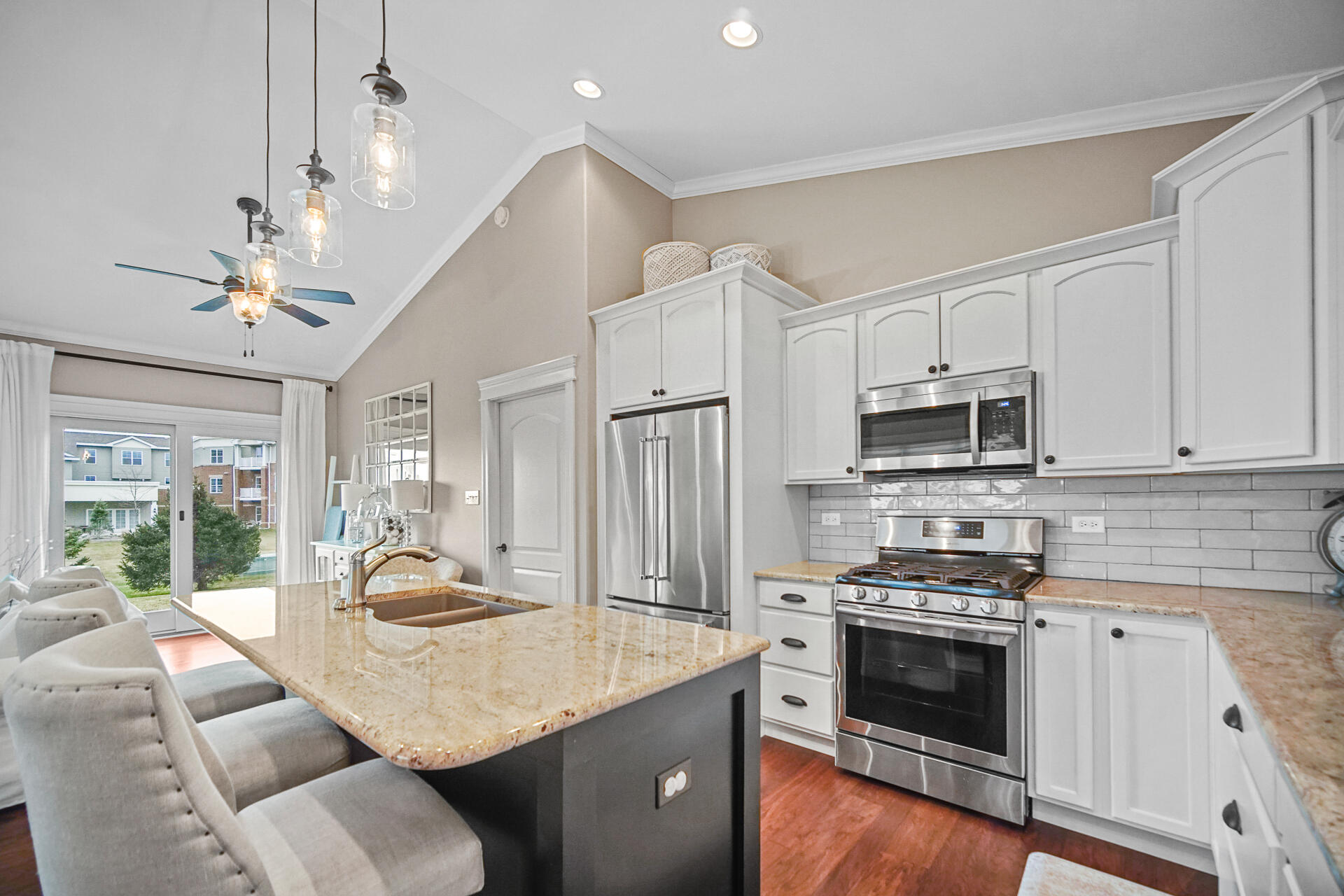 10723 Walnut Drive