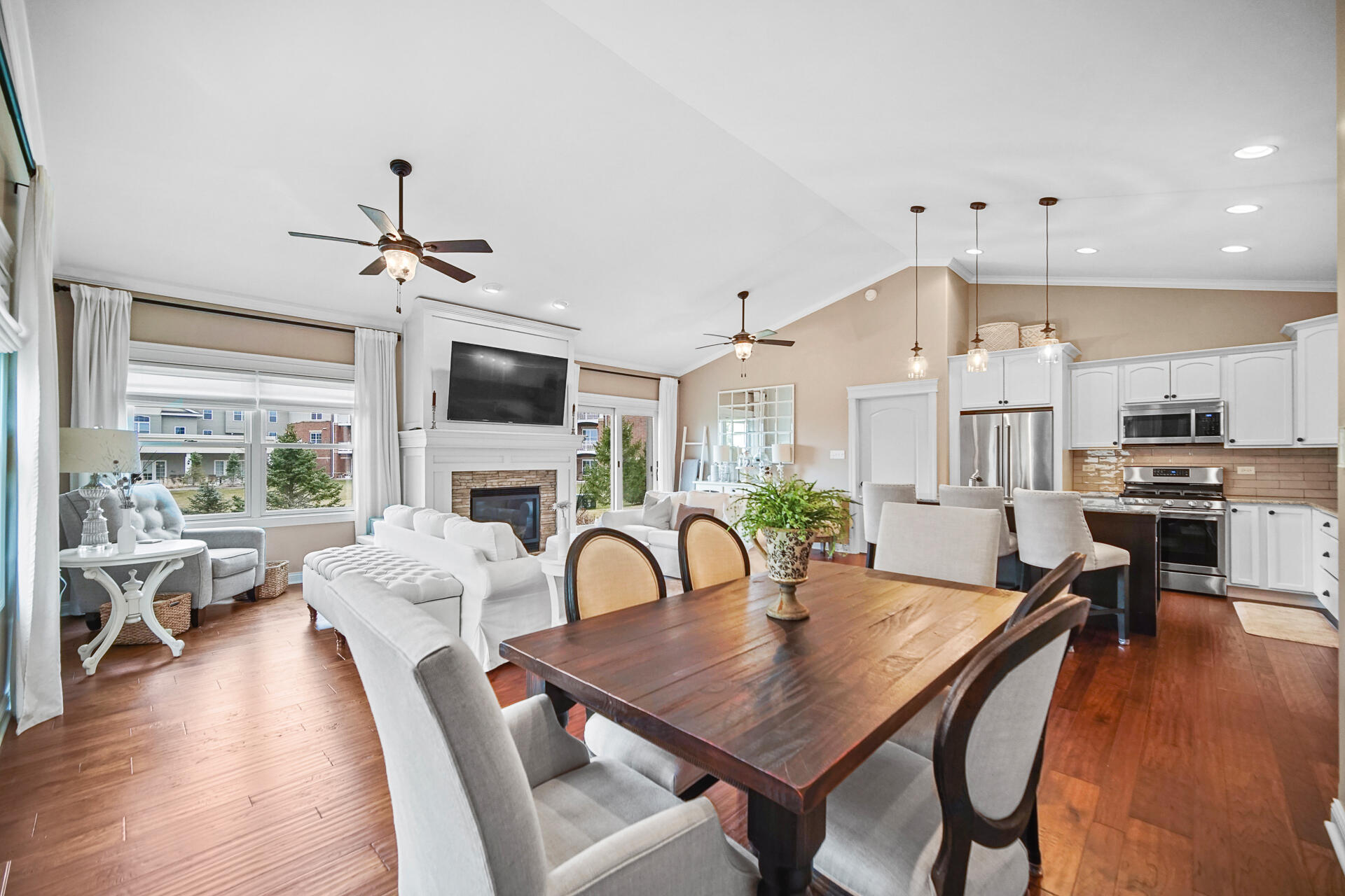 10723 Walnut Drive