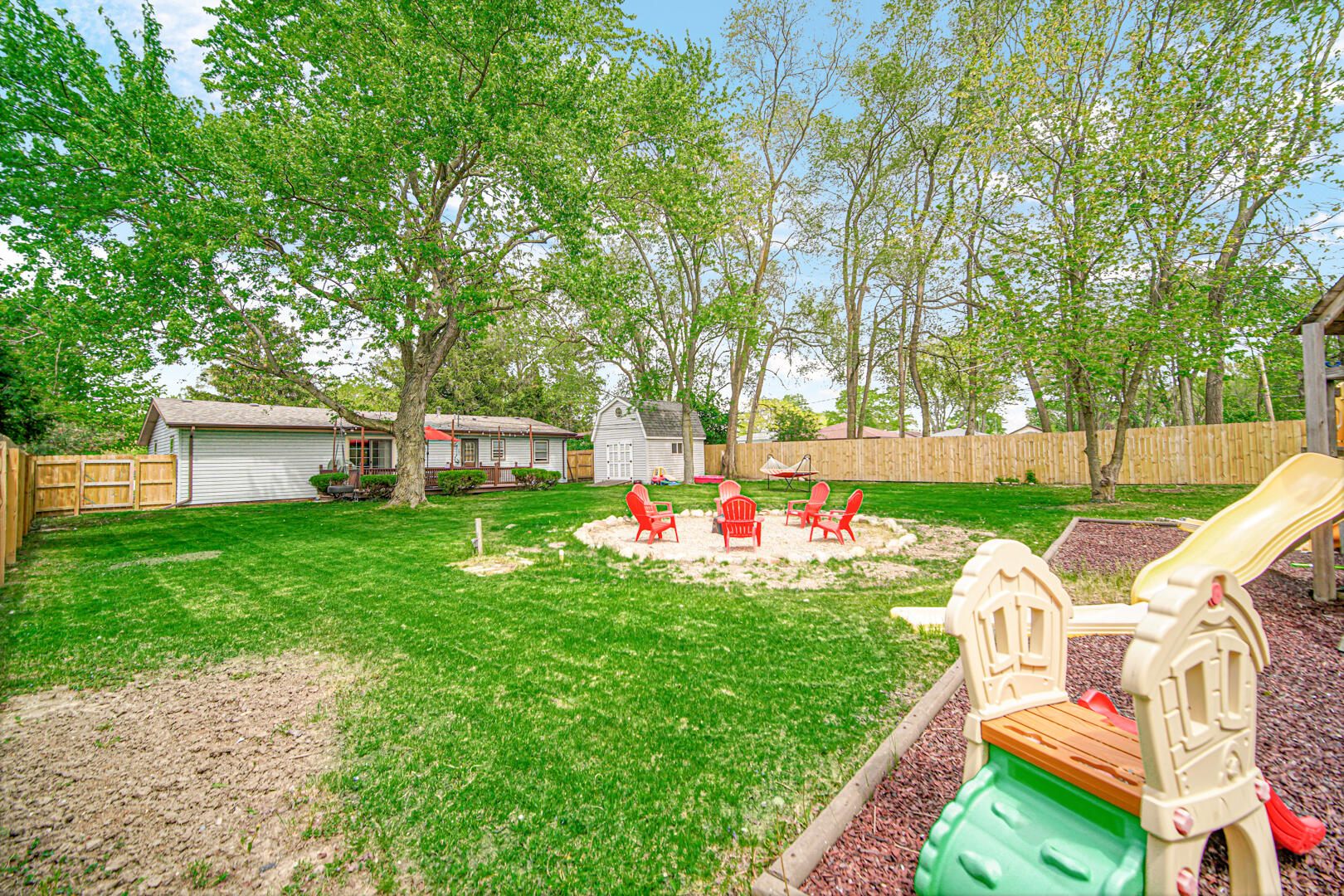 5471 W 78th Lane