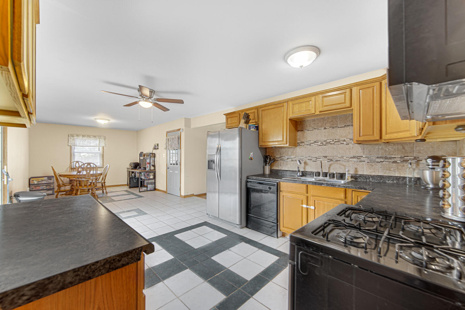 5471 W 78th Lane