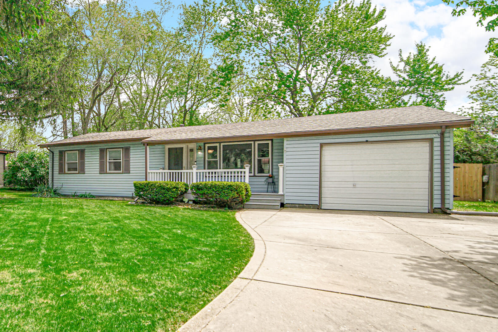 5471 W 78th Lane