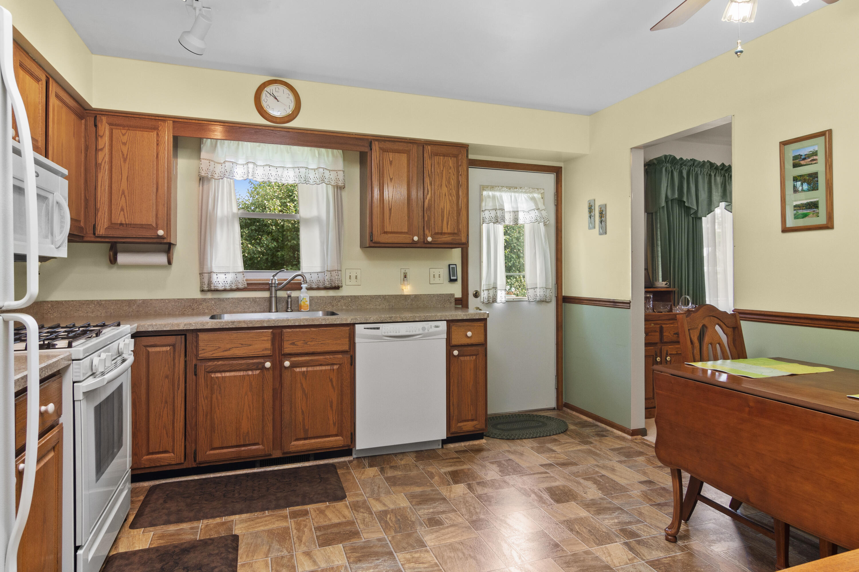 1500 W 99th Place