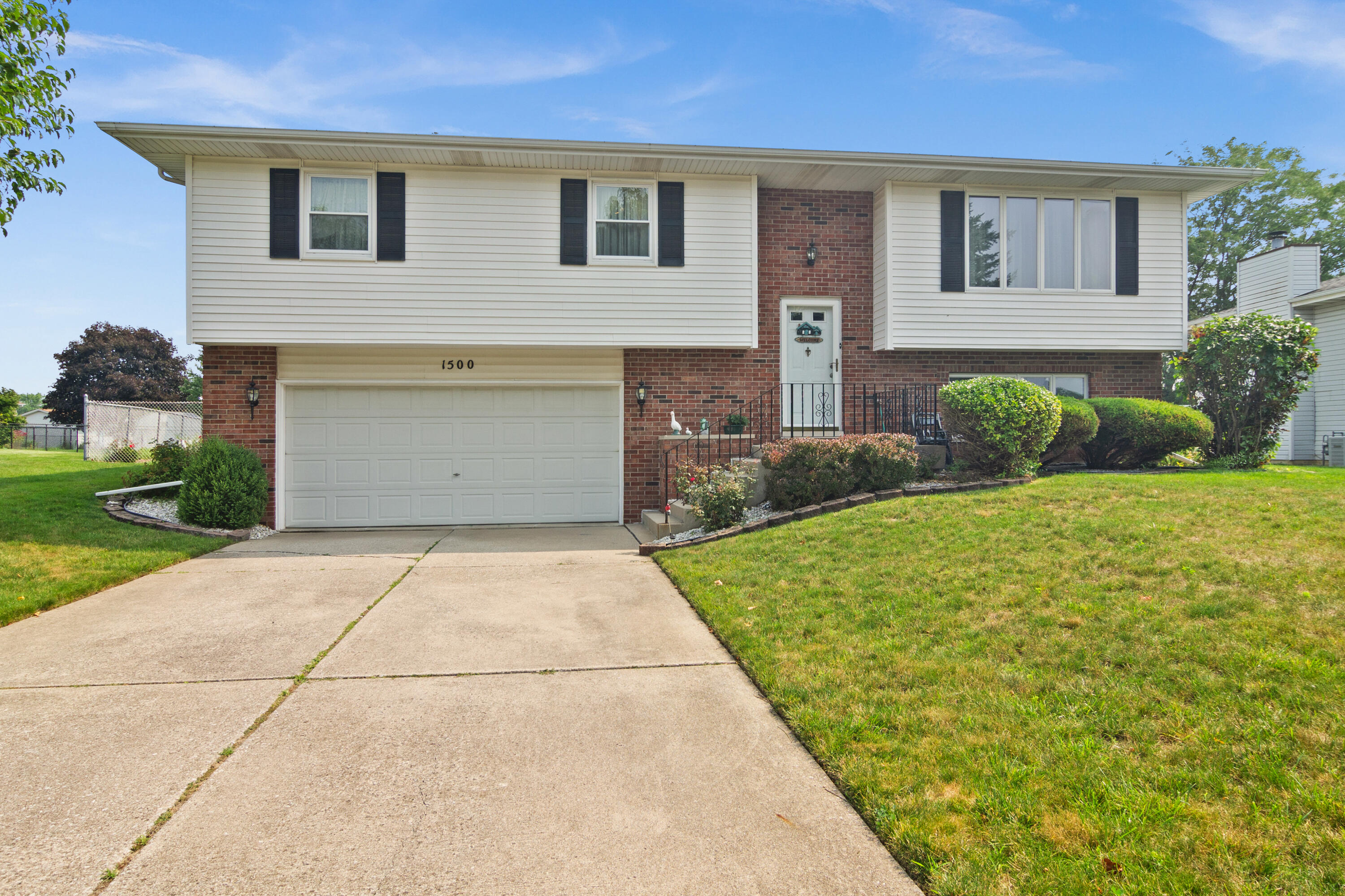 1500 W 99th Place