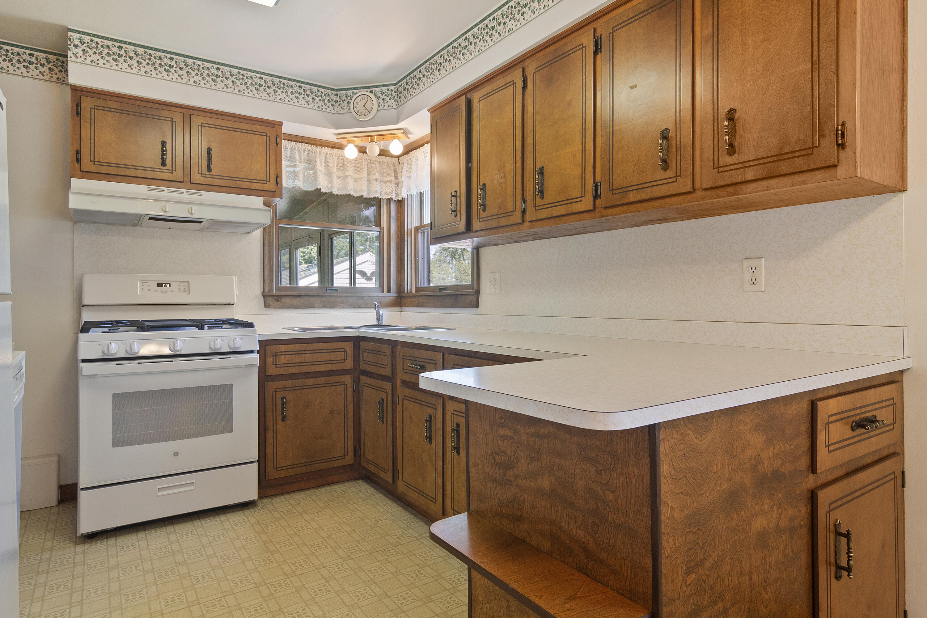 3837 Wicker Avenue