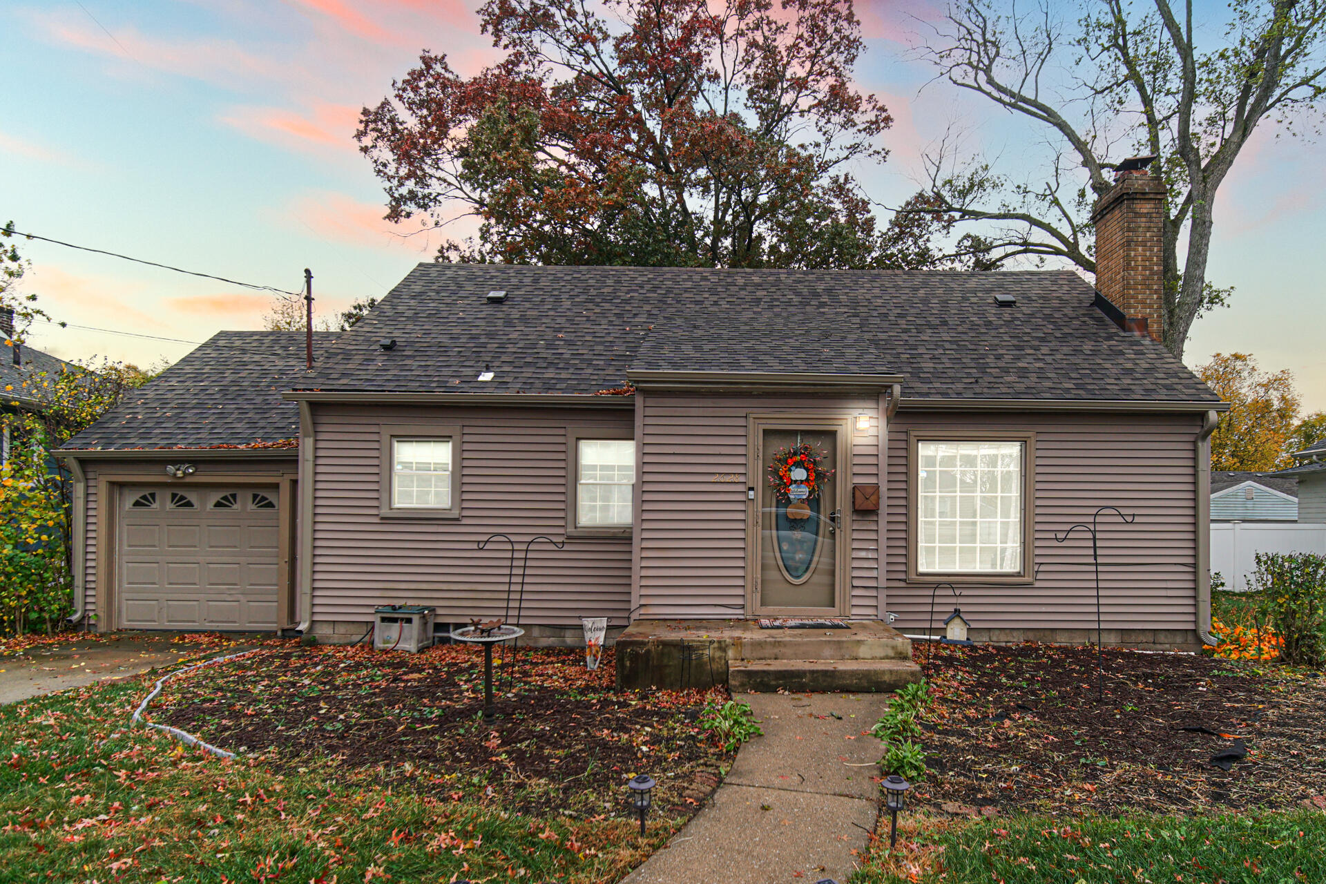 2628 Lincoln Street