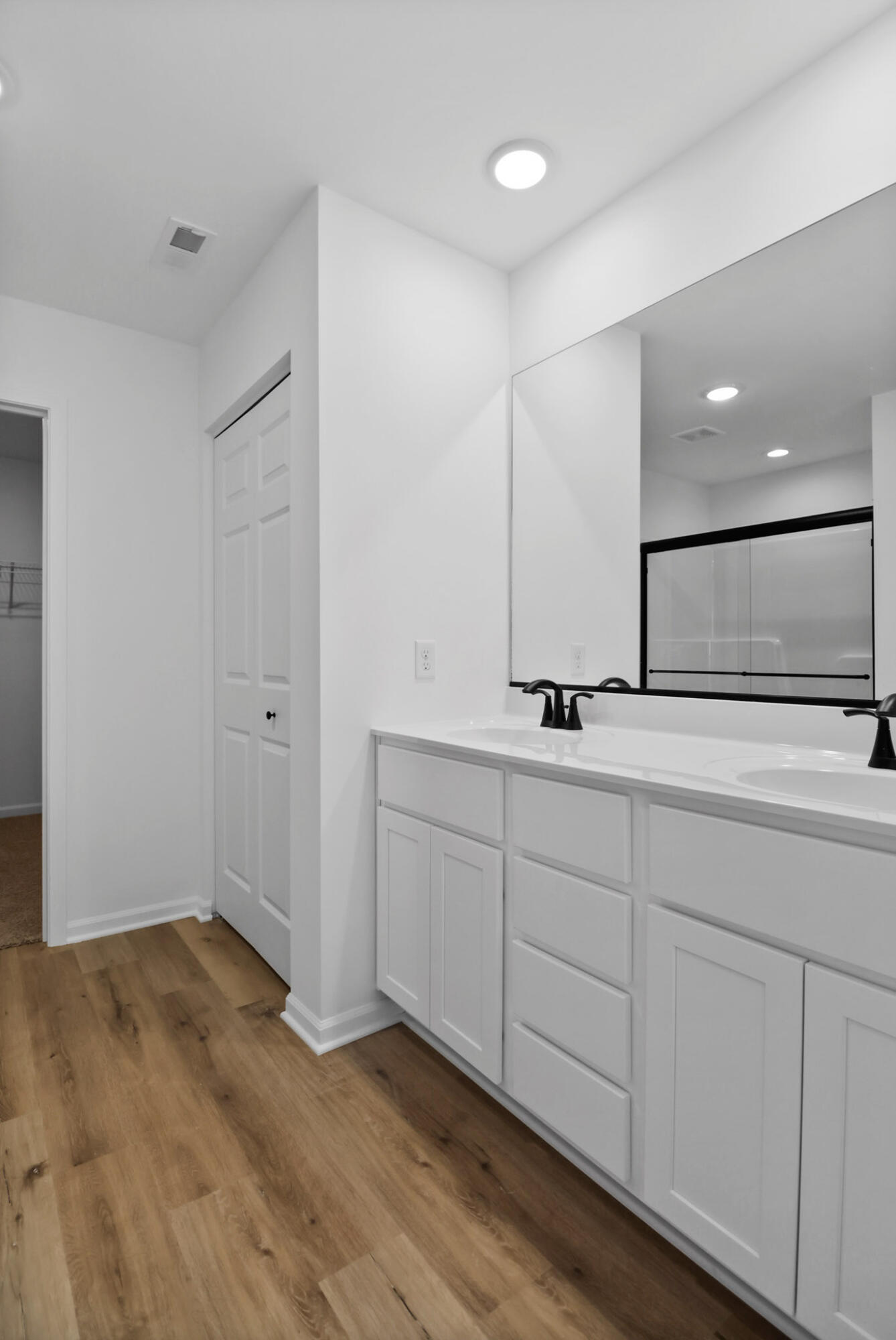 5781 Buck Lane