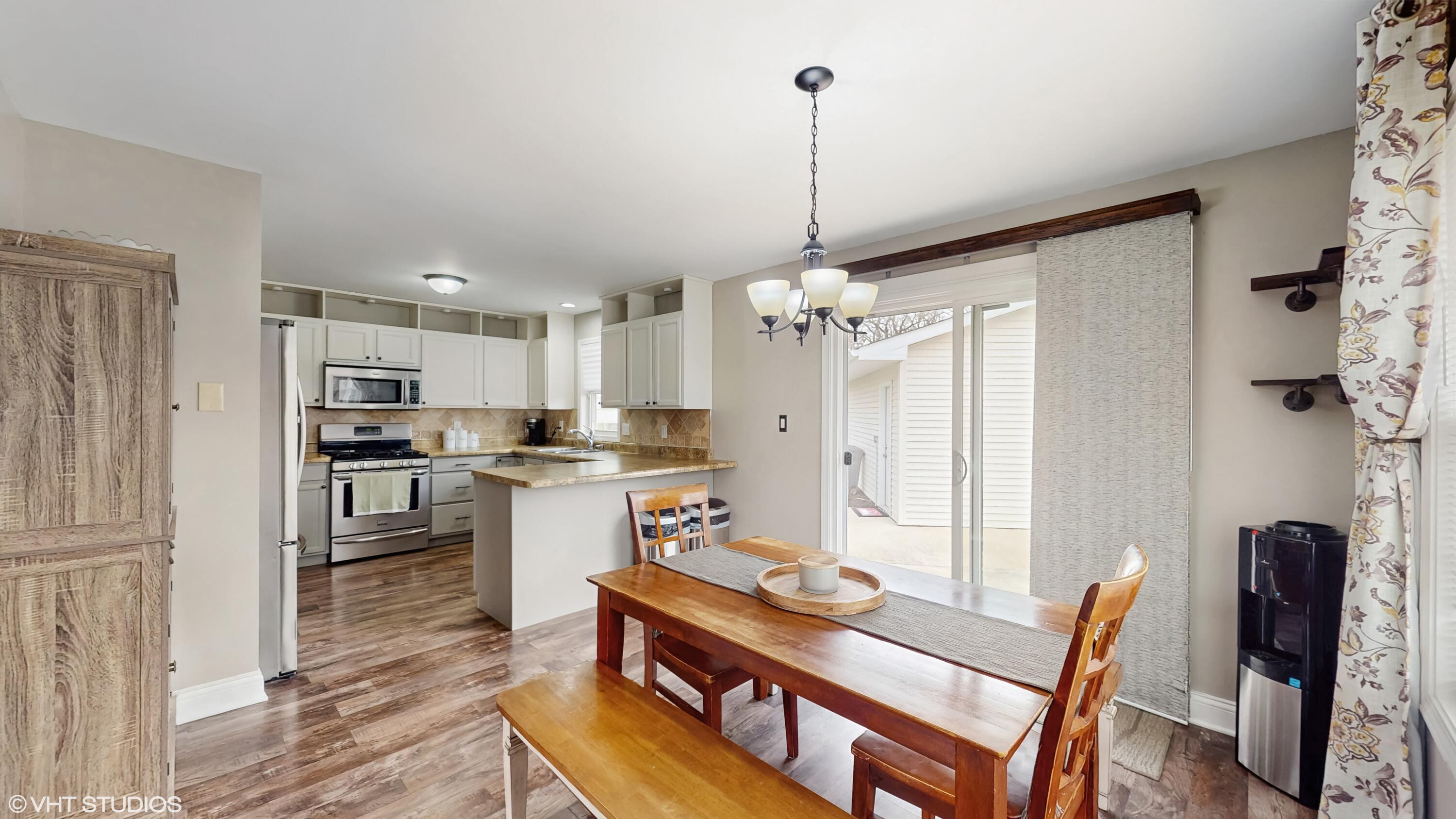 4014 Rollingwood Court