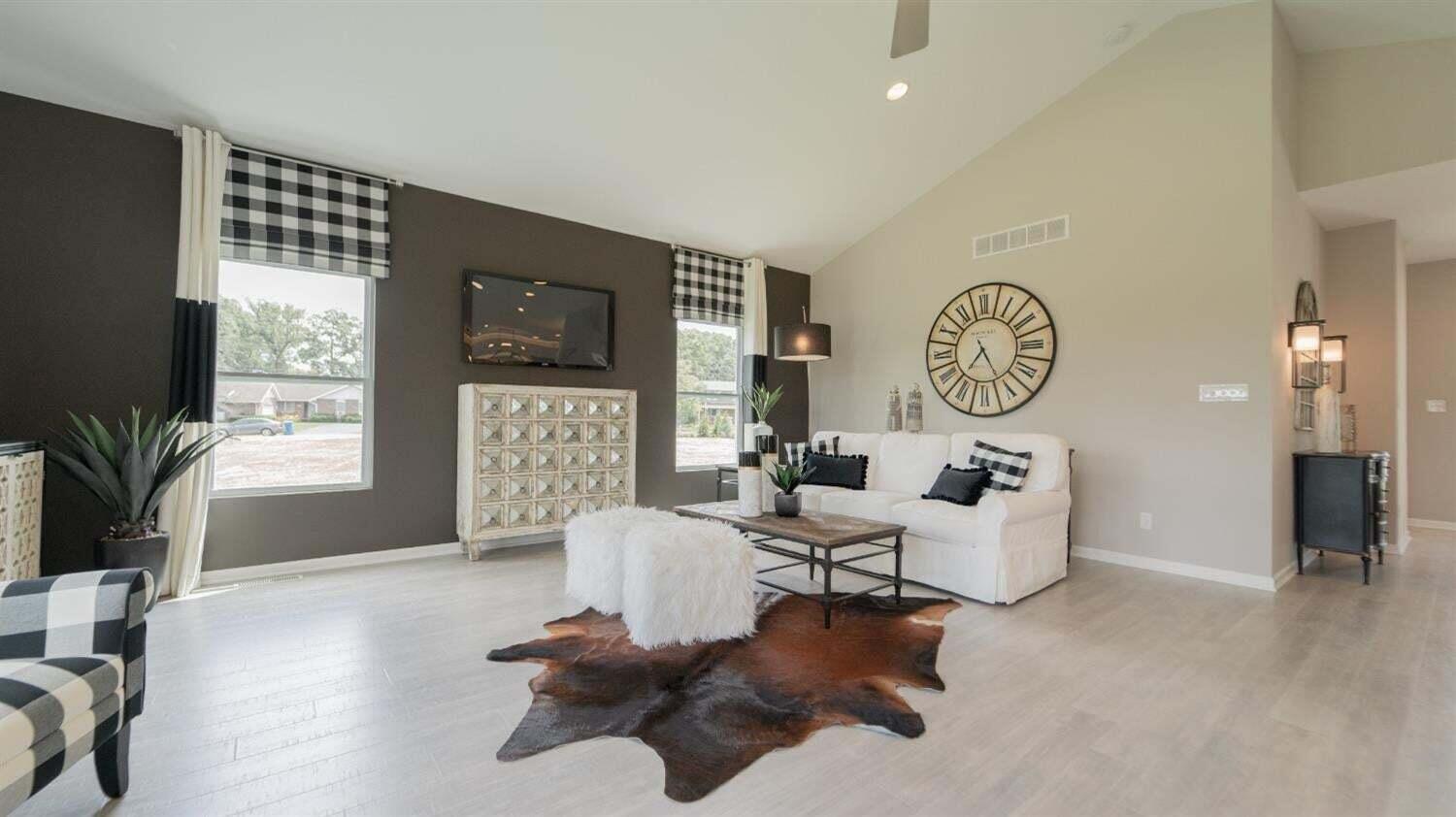 5805 Buck Lane