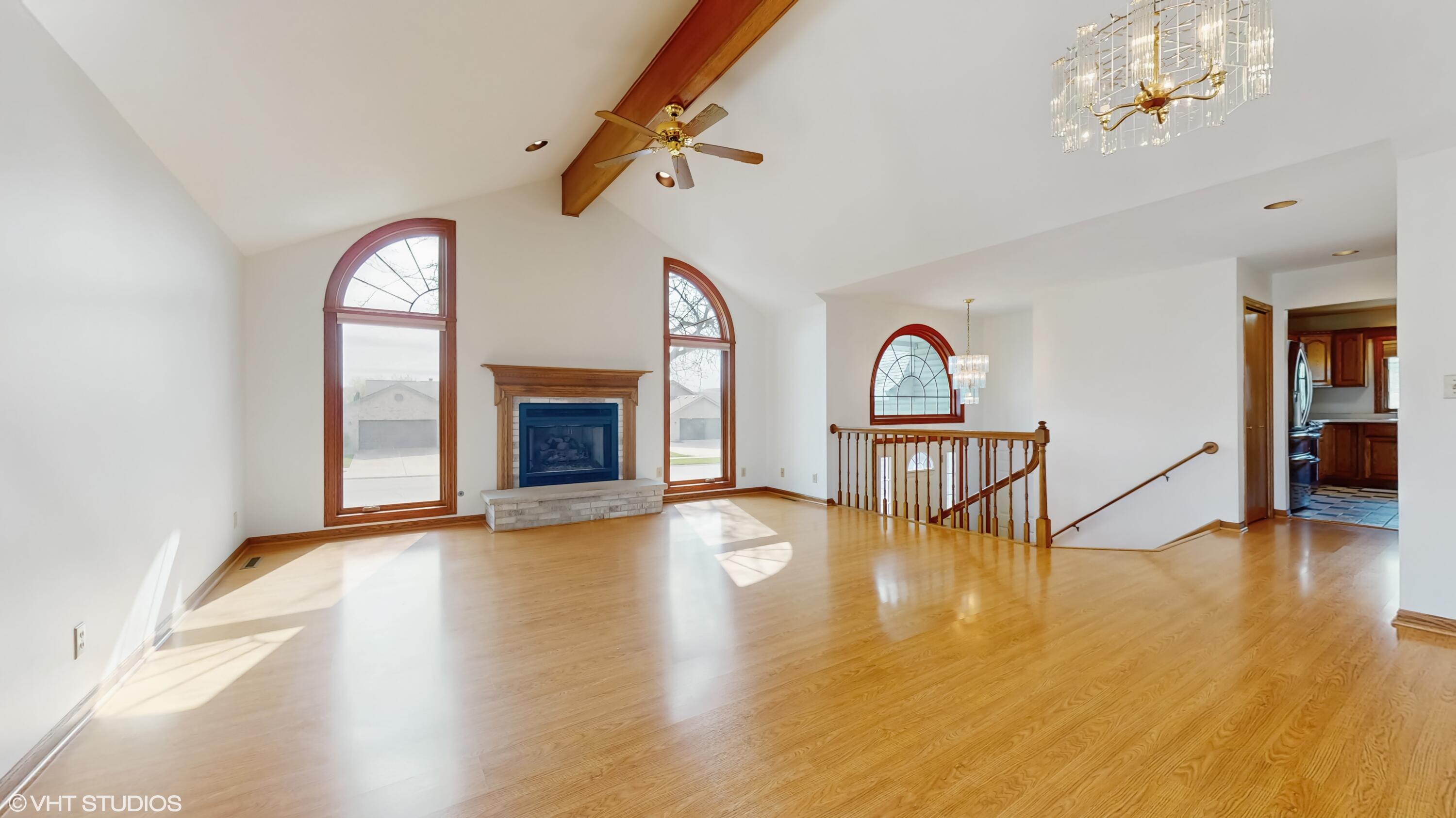 2966 Hawthorne Lane