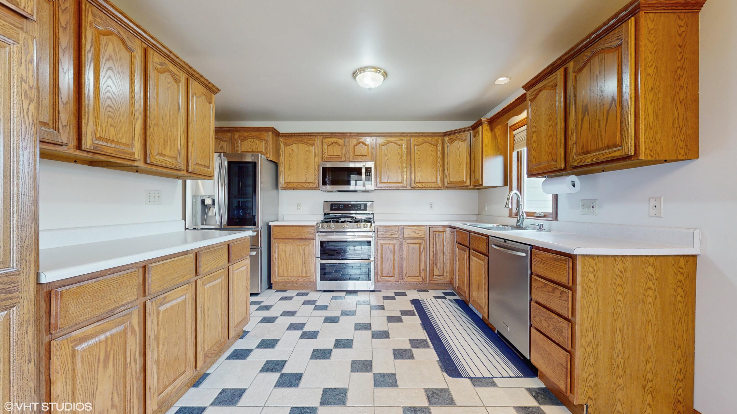 2966 Hawthorne Lane