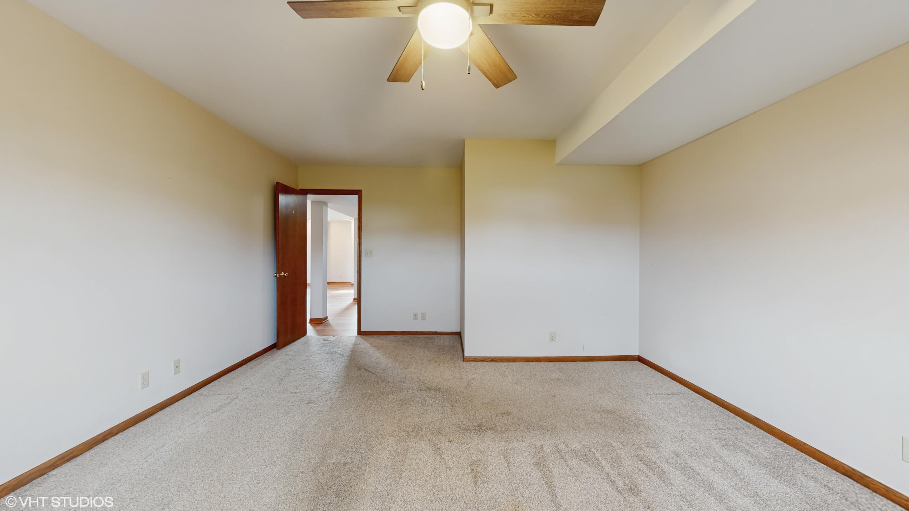 2966 Hawthorne Lane