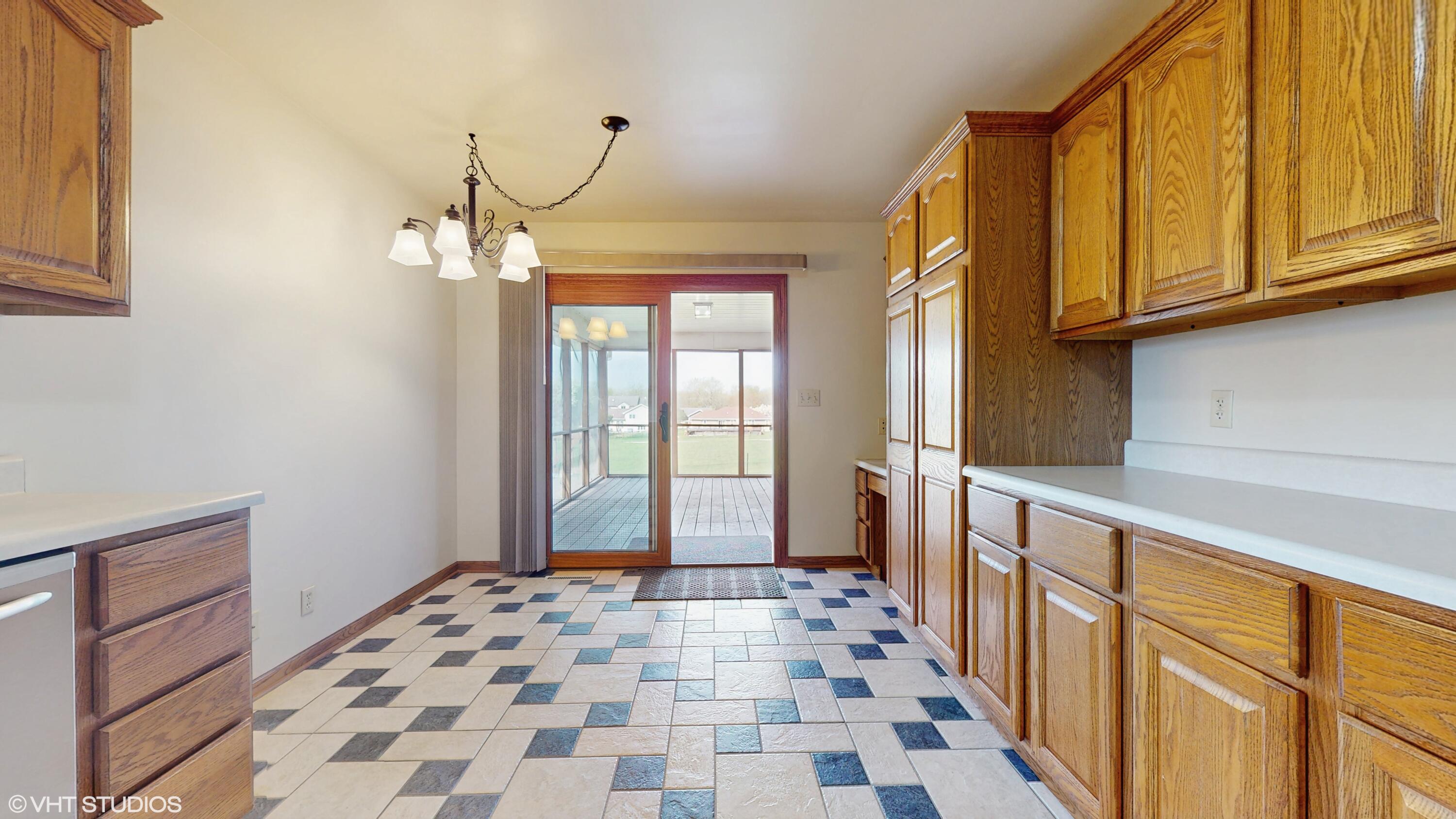 2966 Hawthorne Lane