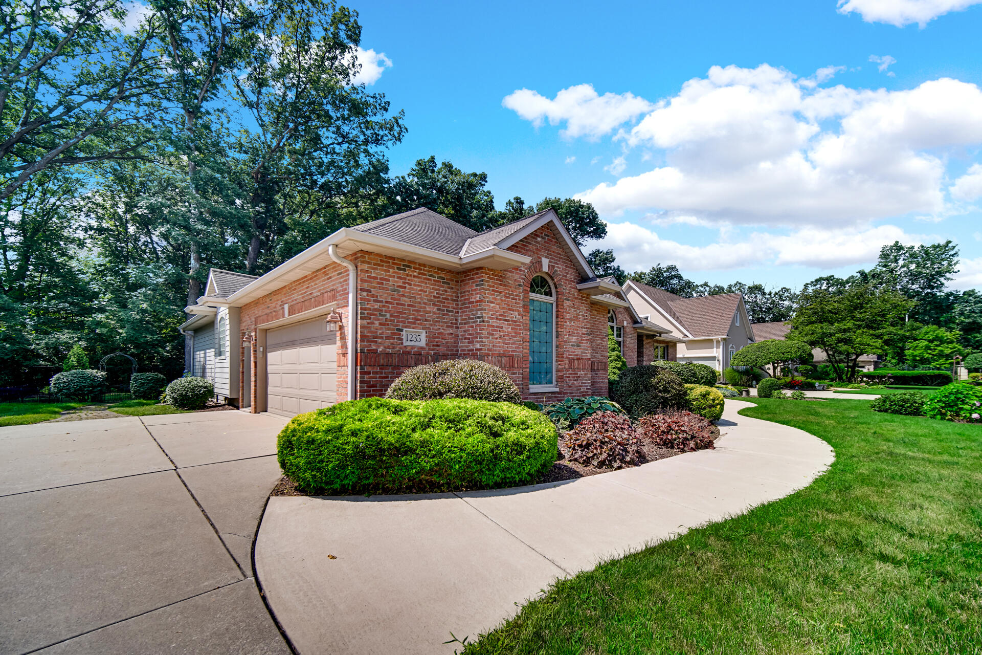1235 Greenview Place