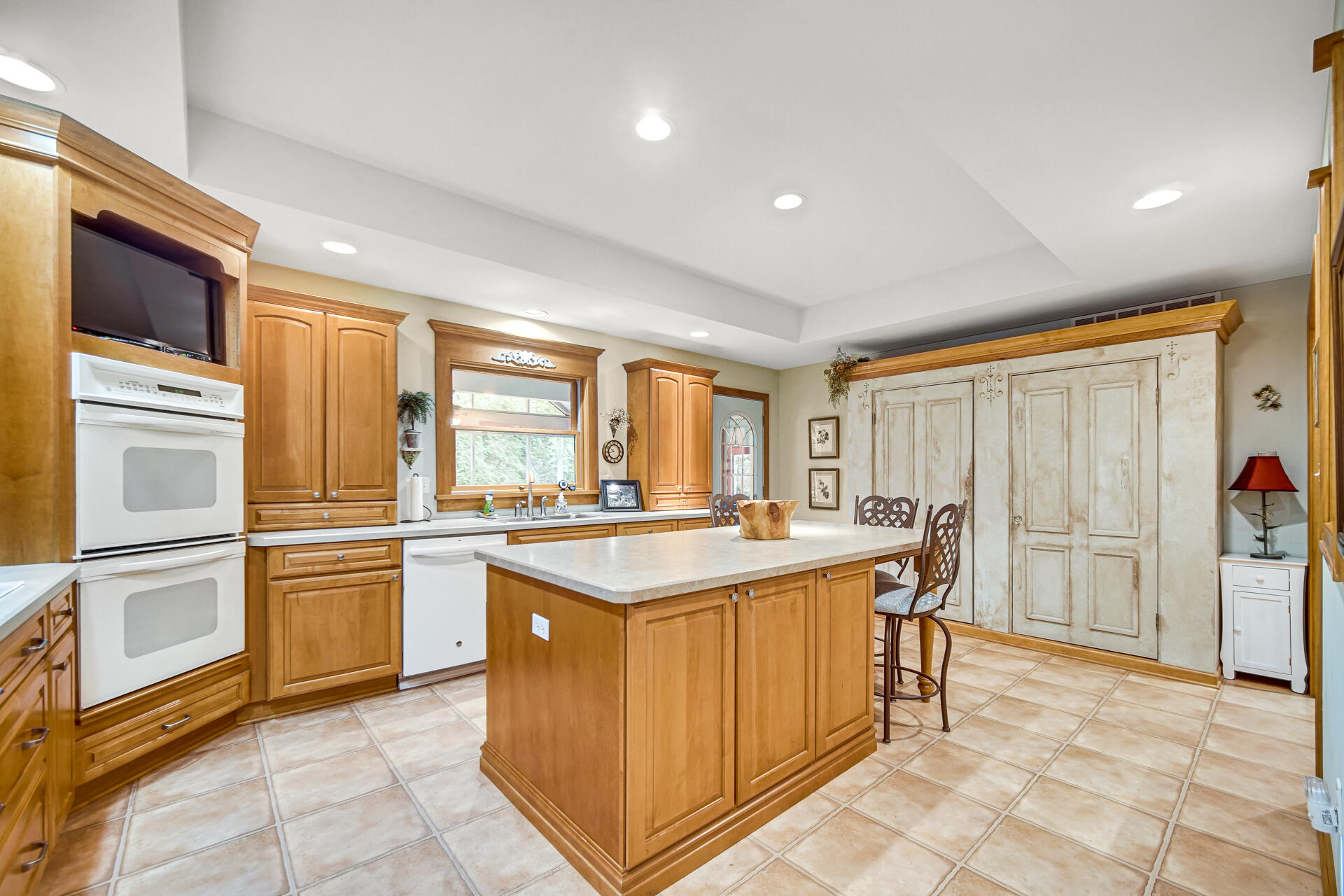 1235 Greenview Place