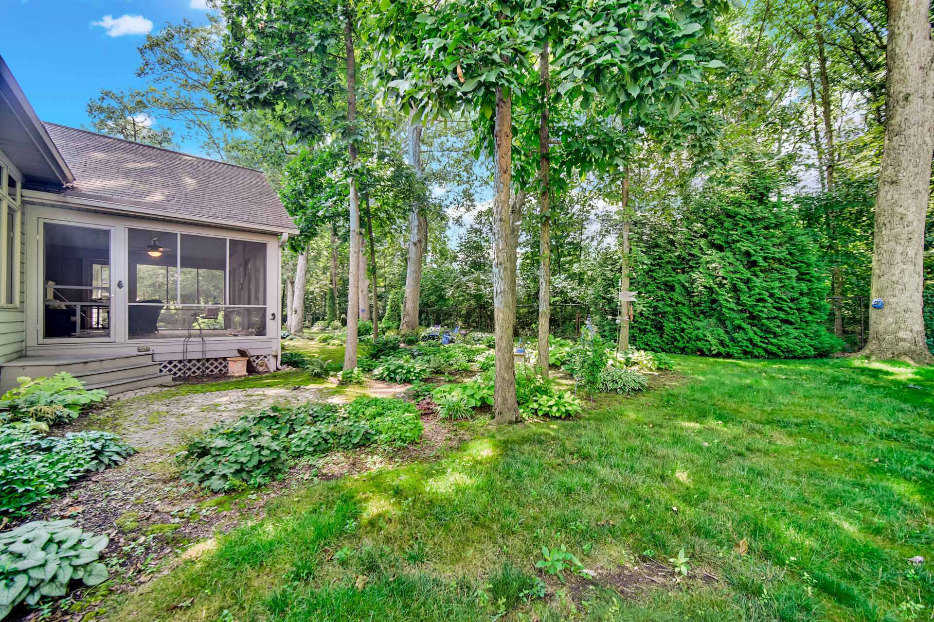 1235 Greenview Place