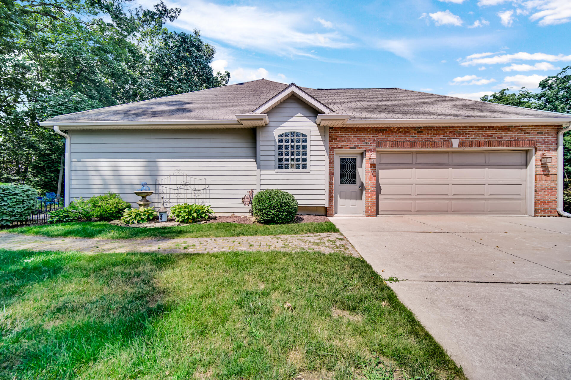 1235 Greenview Place