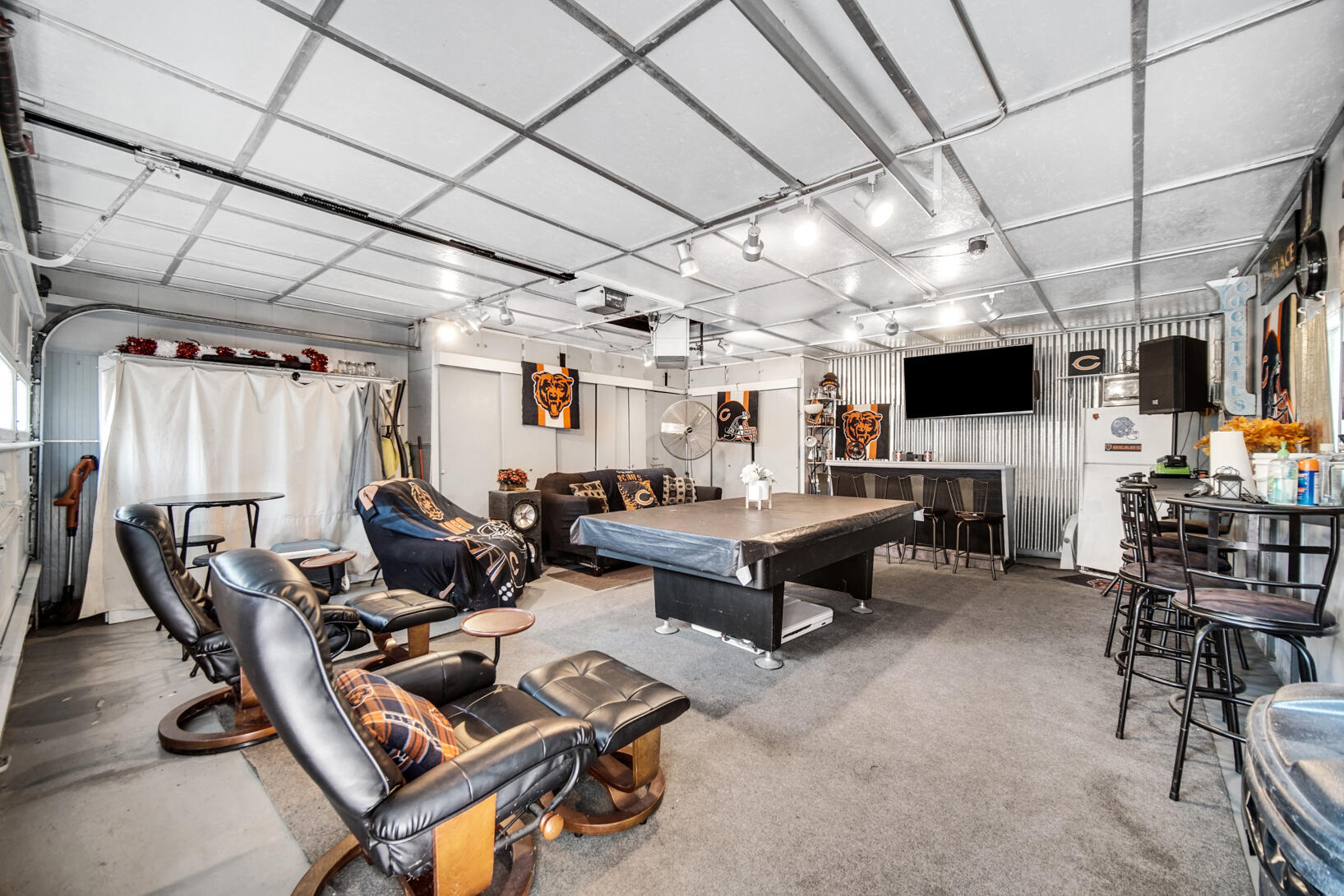 2816 Beverly Drive