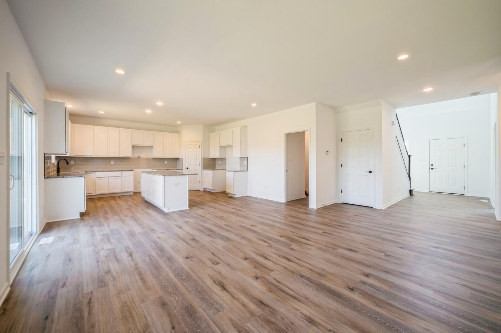 5729 Onyx Avenue