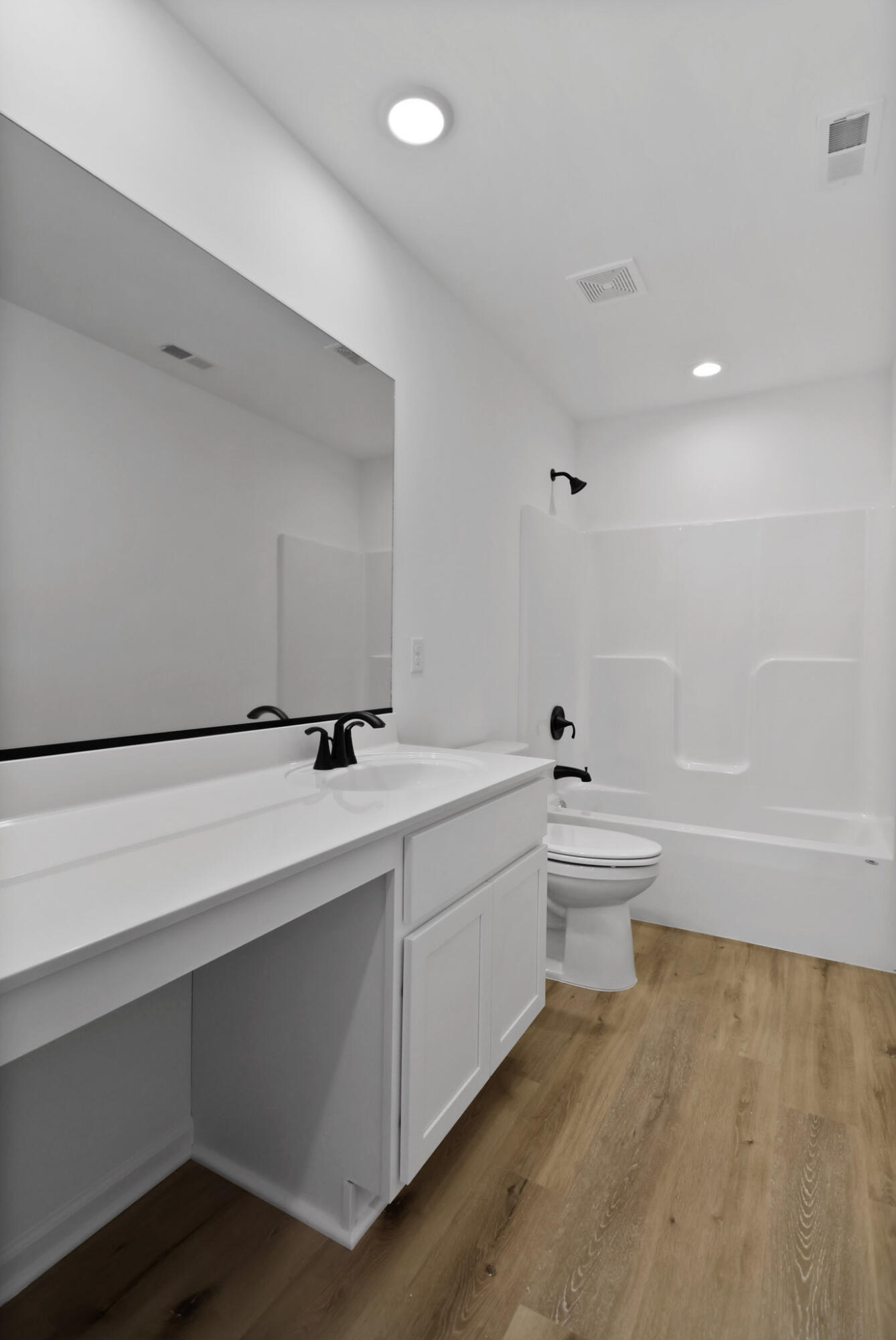 3111 Buck Lane