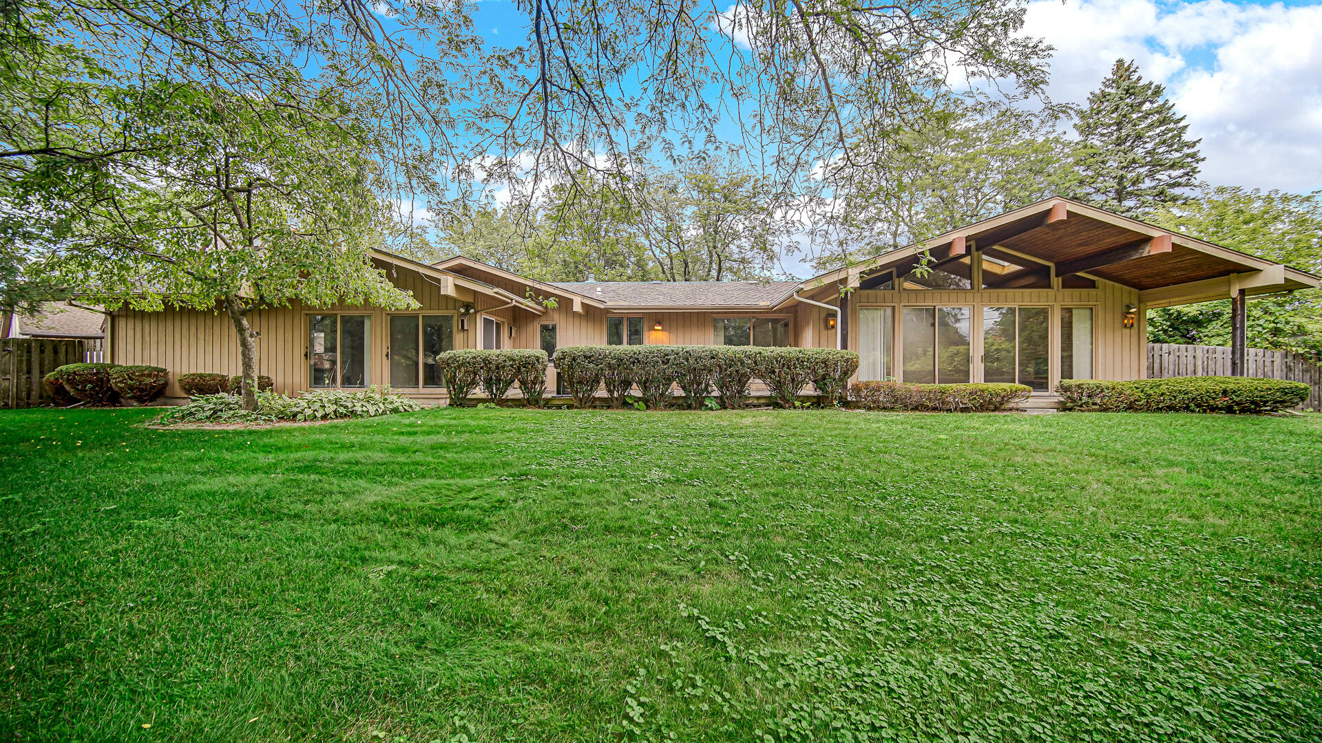 1612 Wren Court