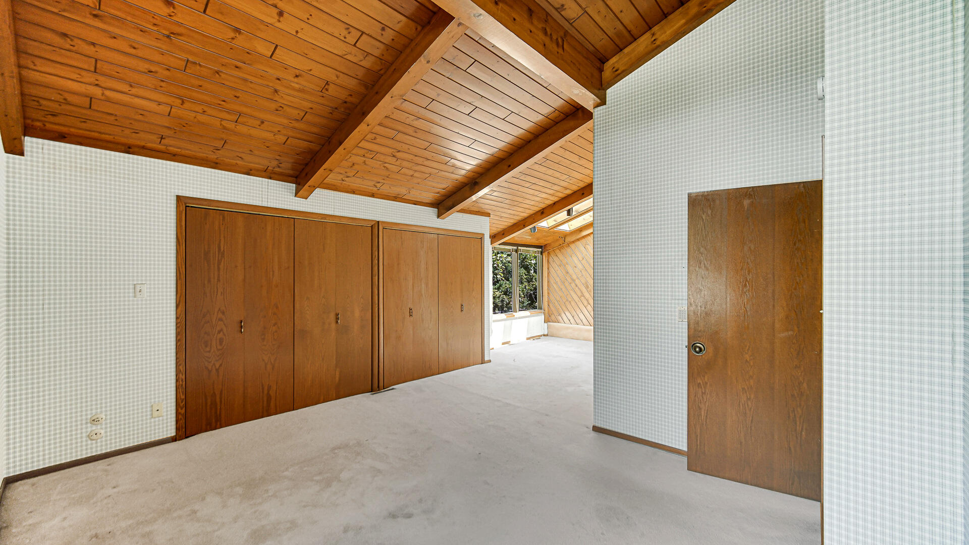1612 Wren Court