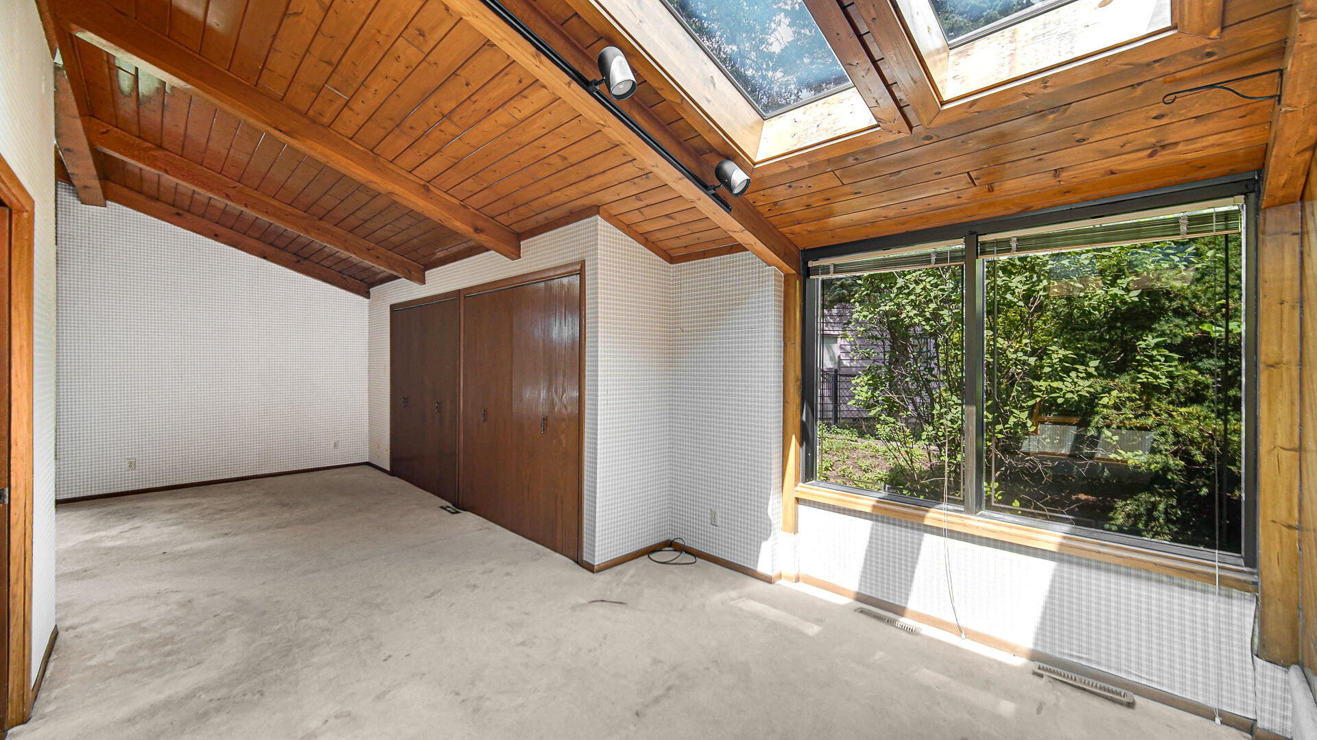 1612 Wren Court