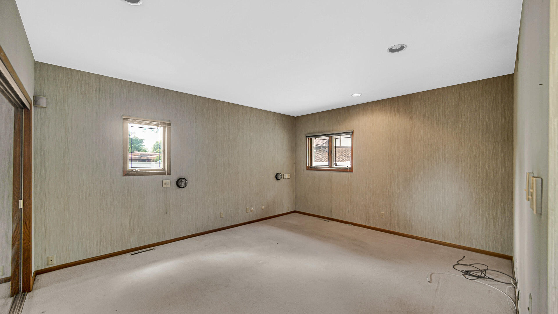 1612 Wren Court