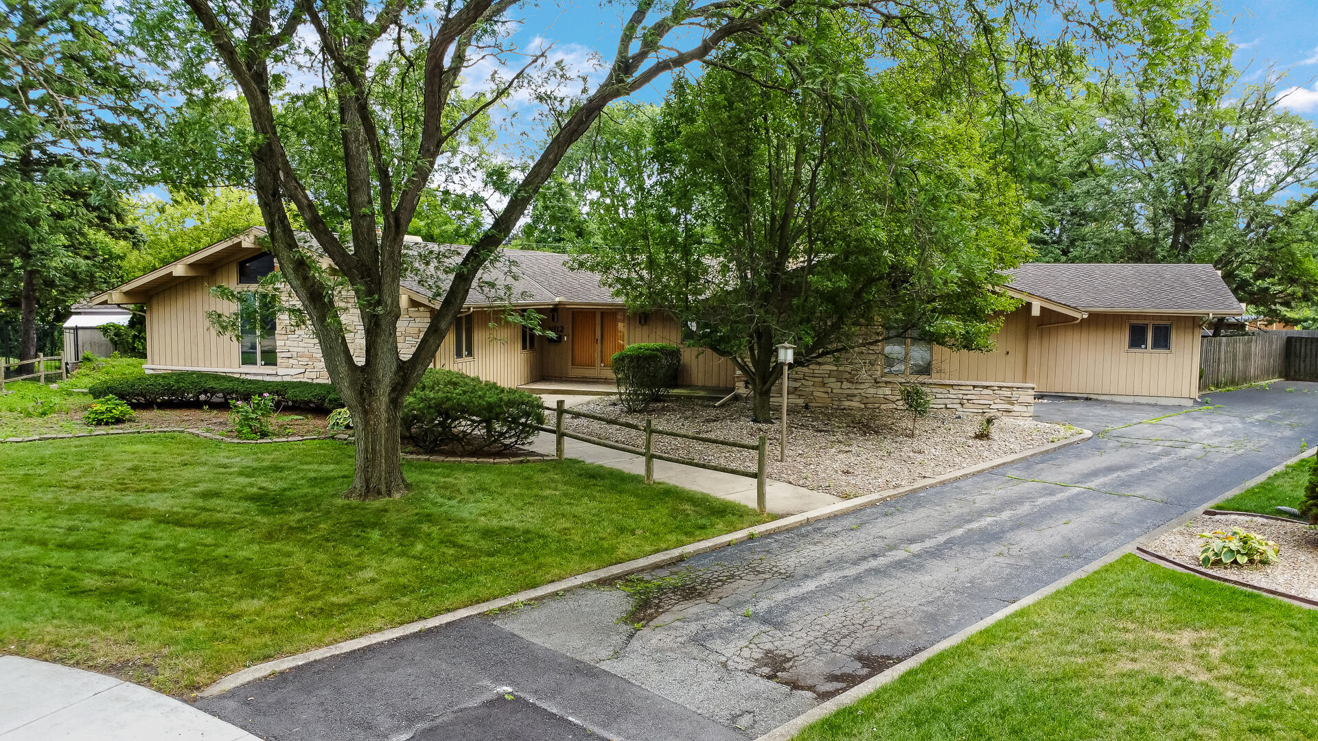 1612 Wren Court