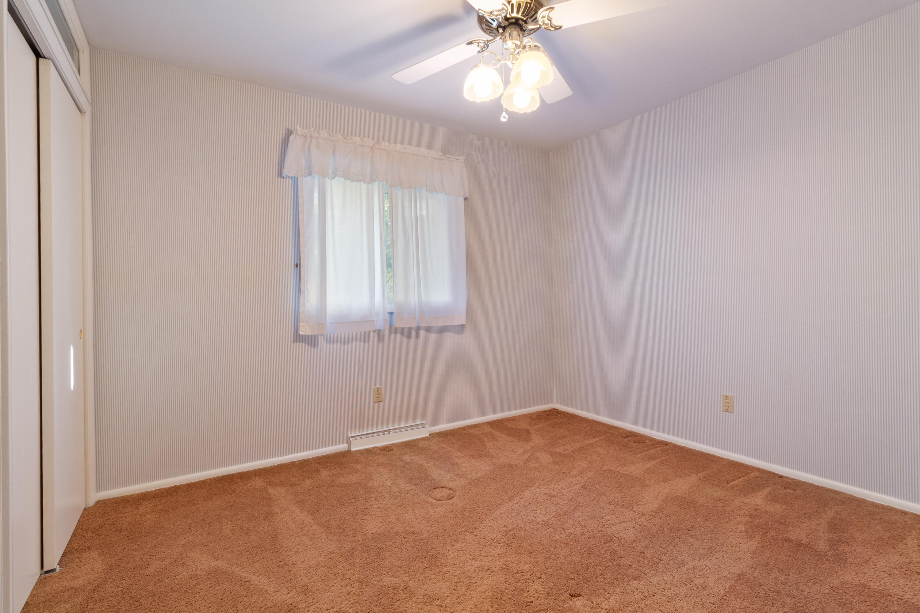 321 E Elizabeth Drive