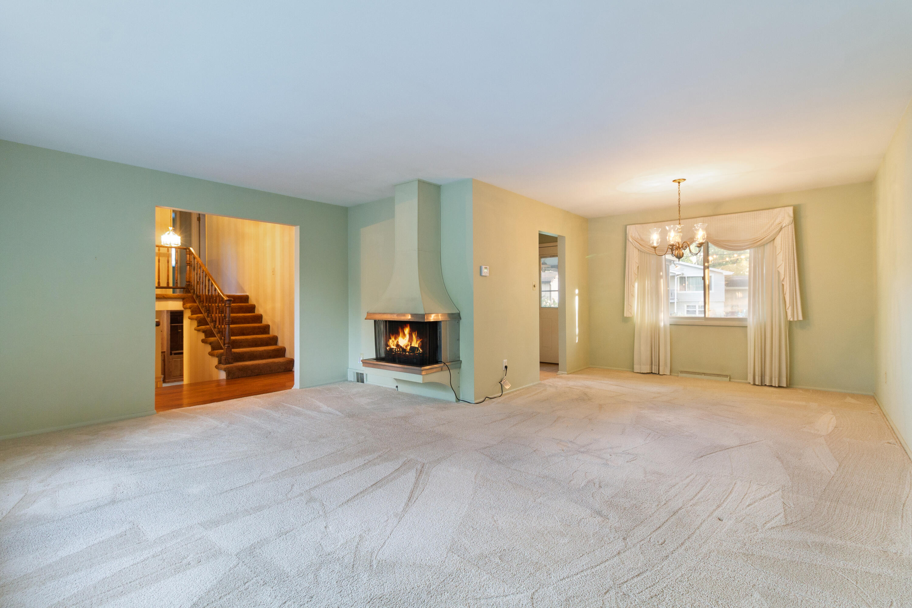 321 E Elizabeth Drive