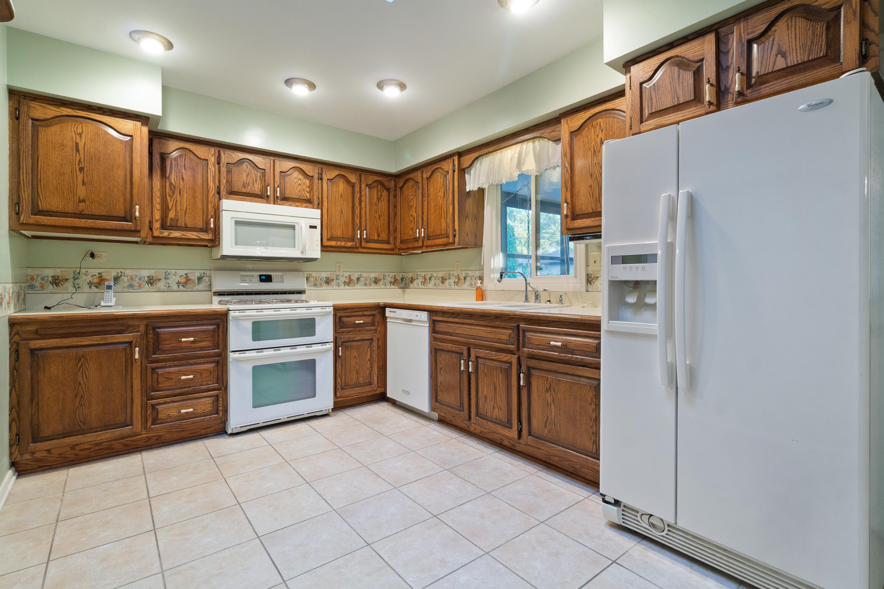 321 E Elizabeth Drive