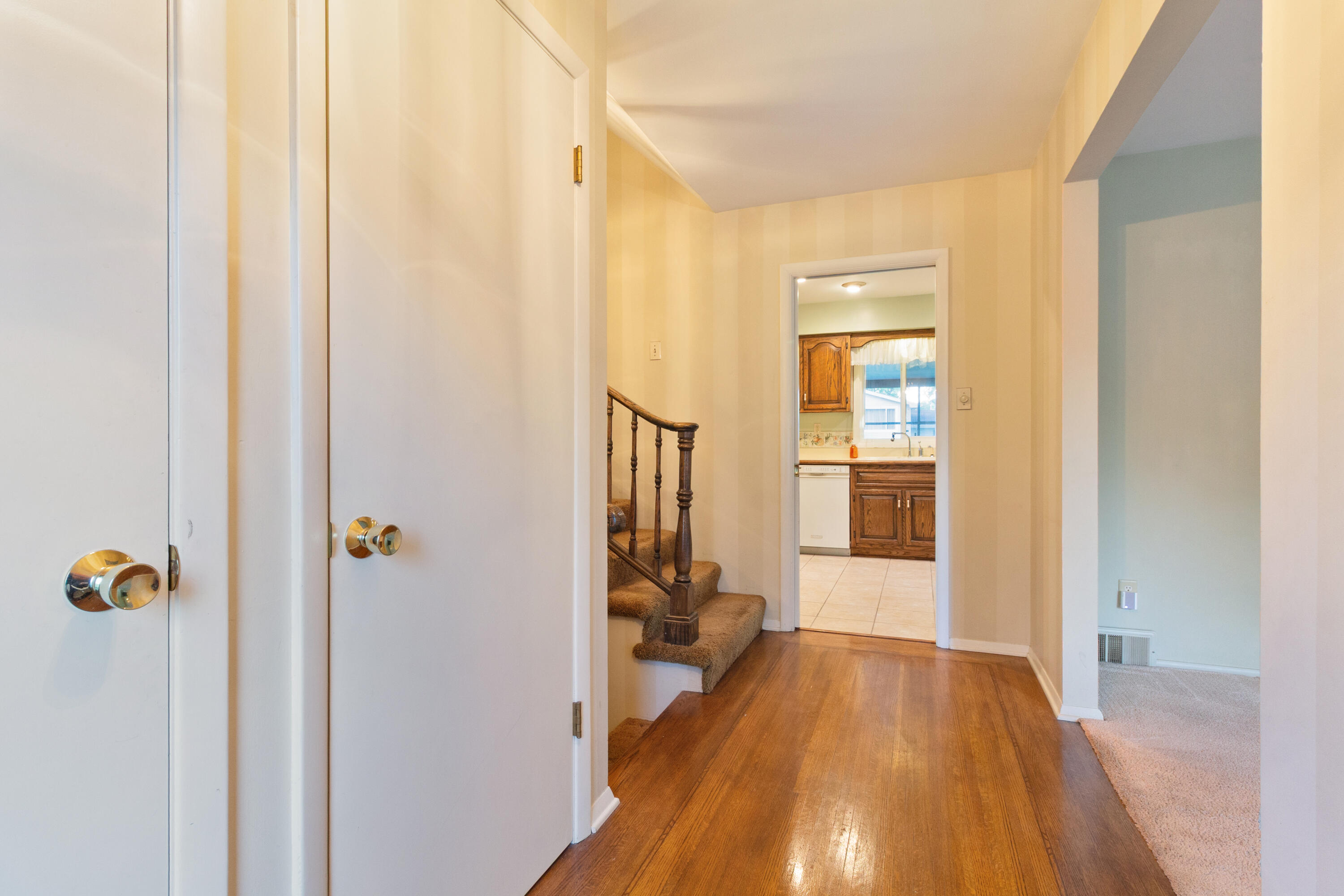 321 E Elizabeth Drive