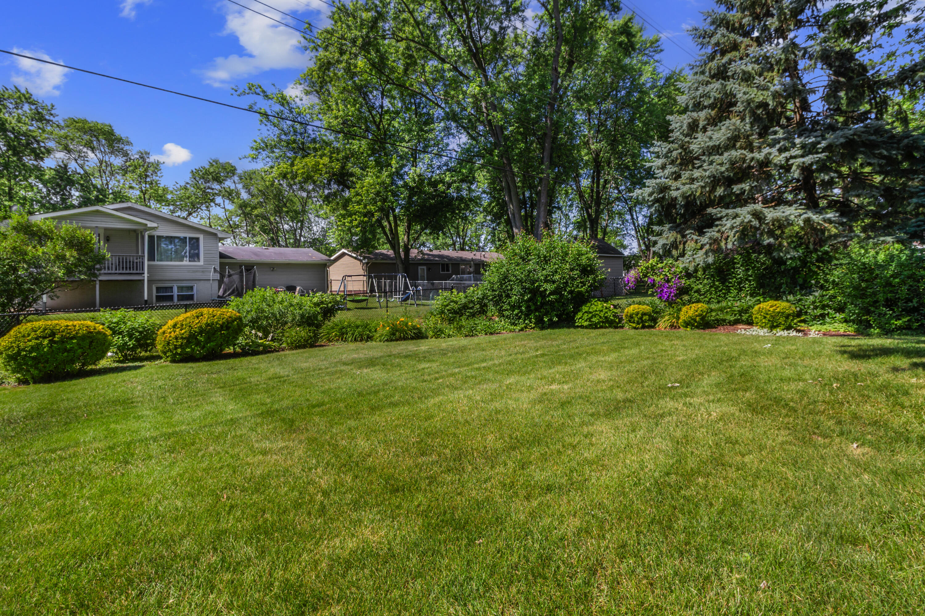 321 E Elizabeth Drive