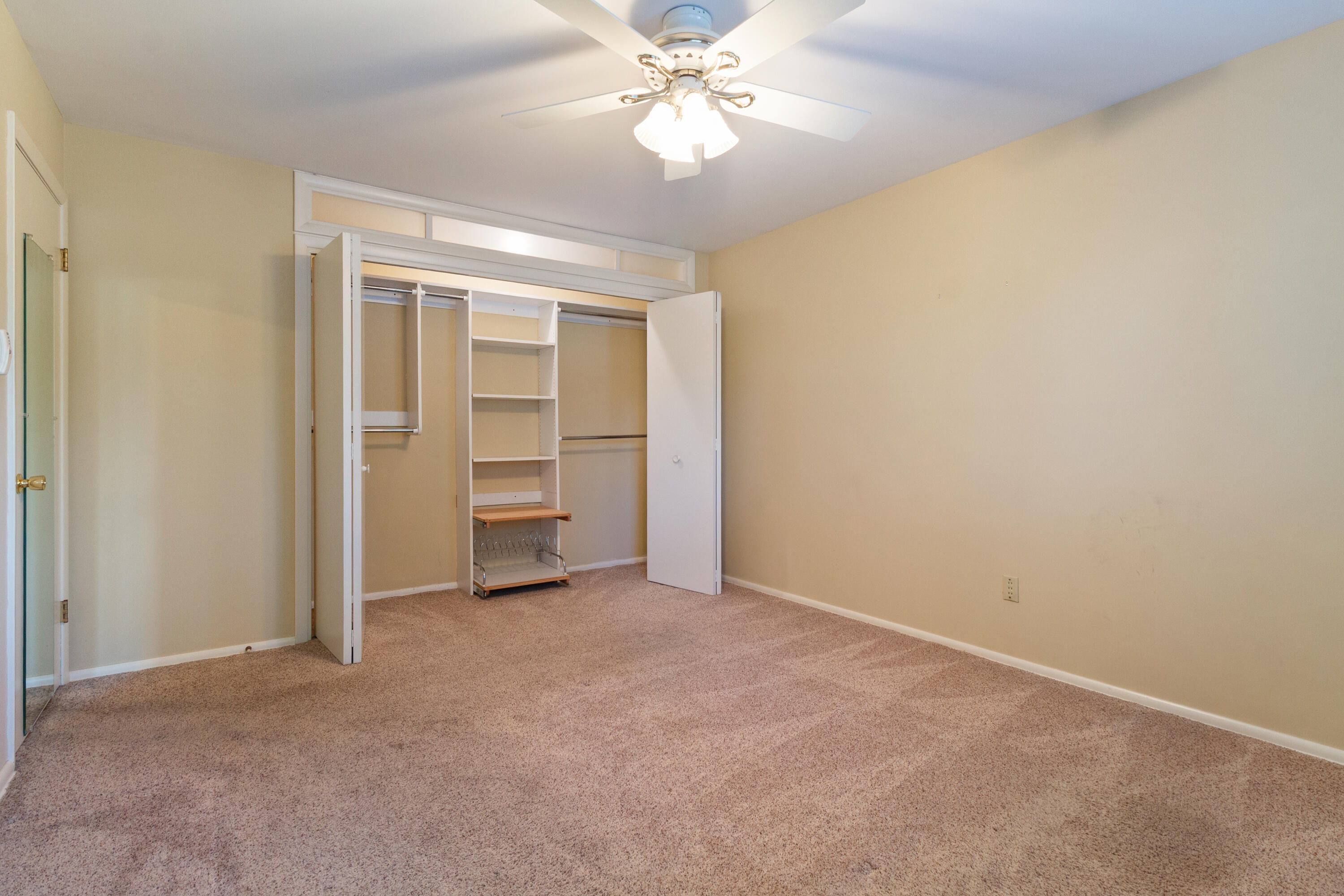 321 E Elizabeth Drive