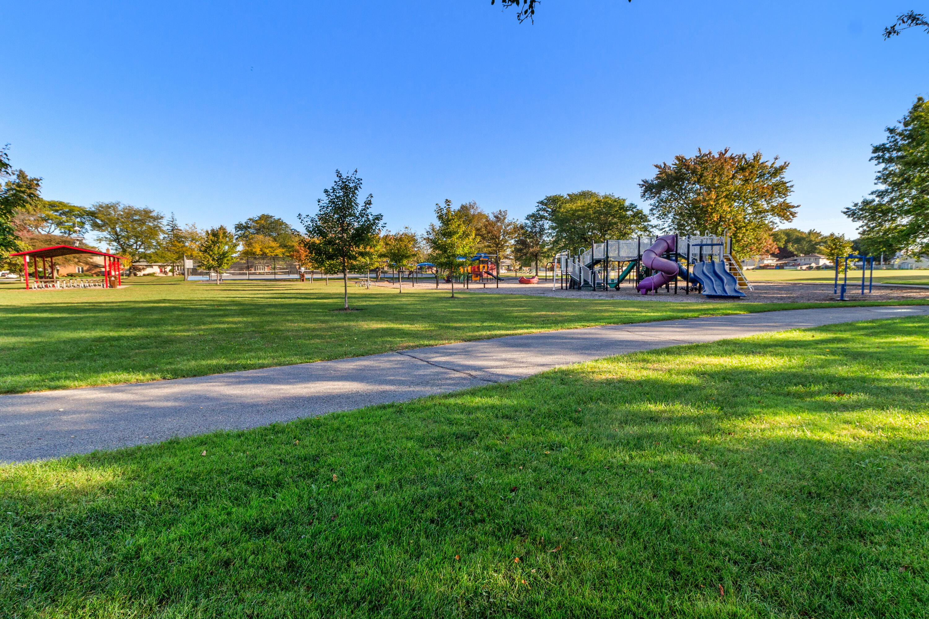 1825 Oriole Drive