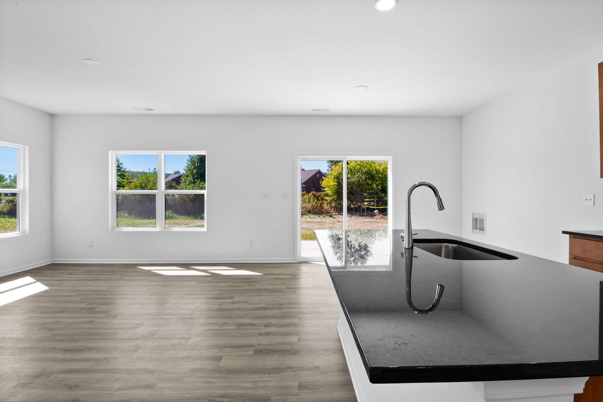 5637 Ruby Road Unit: 356-3